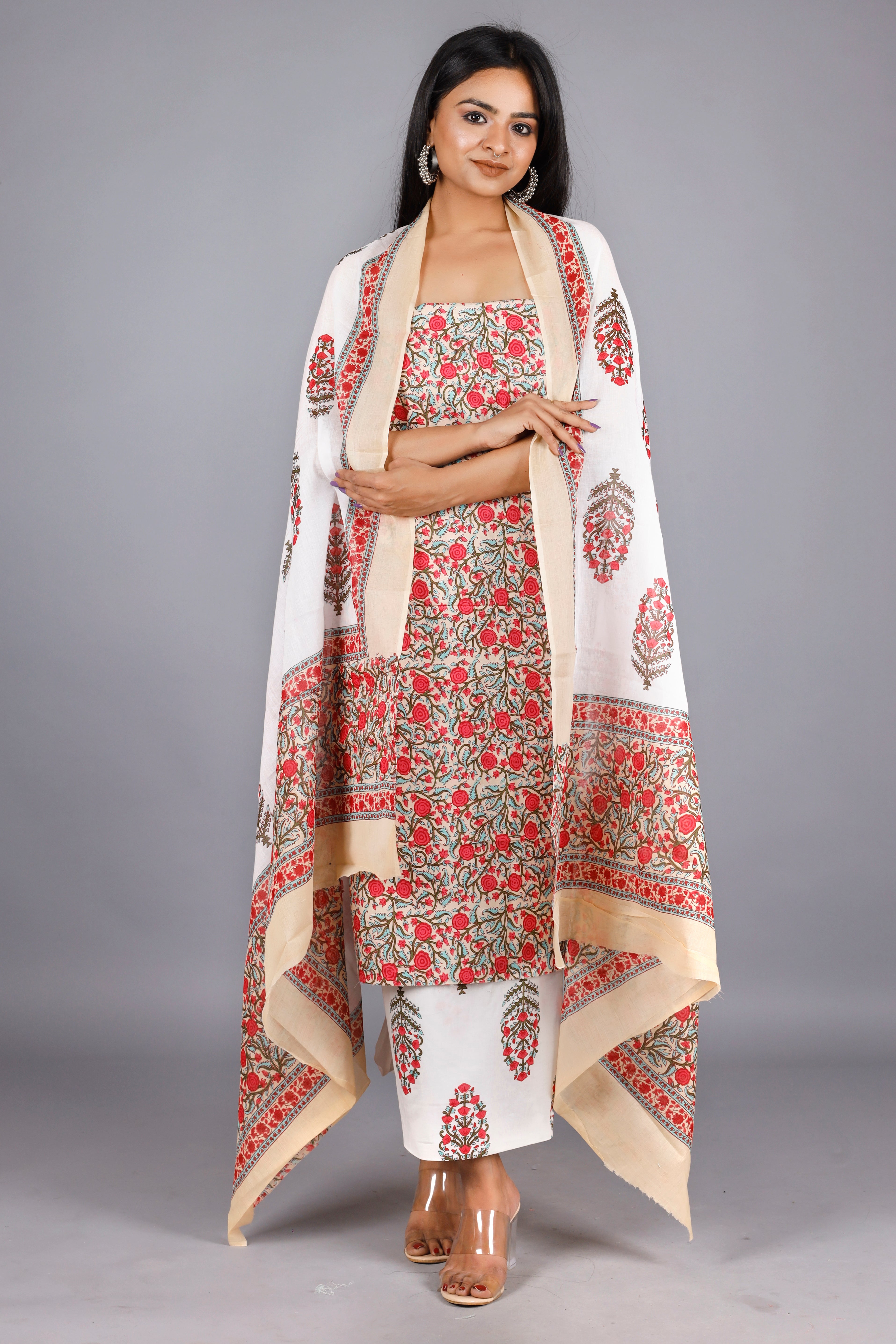 Woman's Red Cotton Kurta Set - Kwatchi