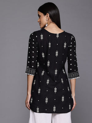 Color_Black