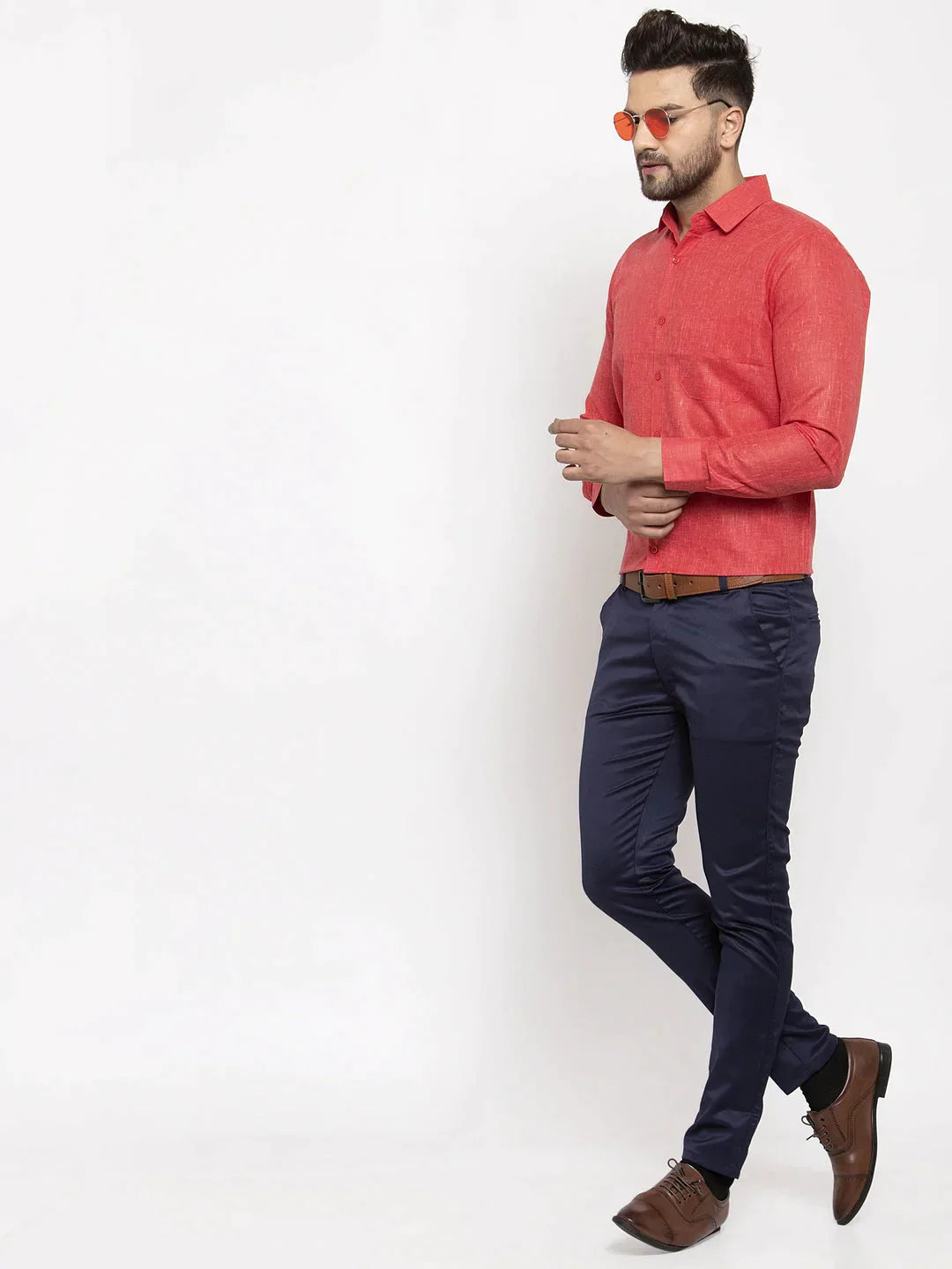 Men's Red Dobby Solid Formal Shirts - Taantav