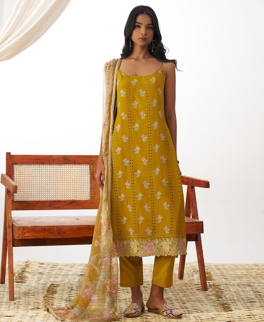 Color_YELLOW