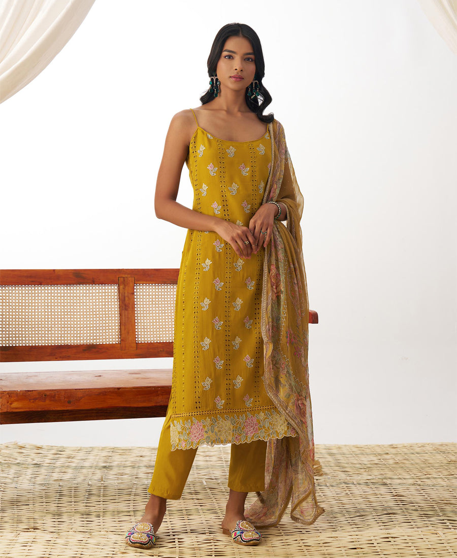 Color_YELLOW