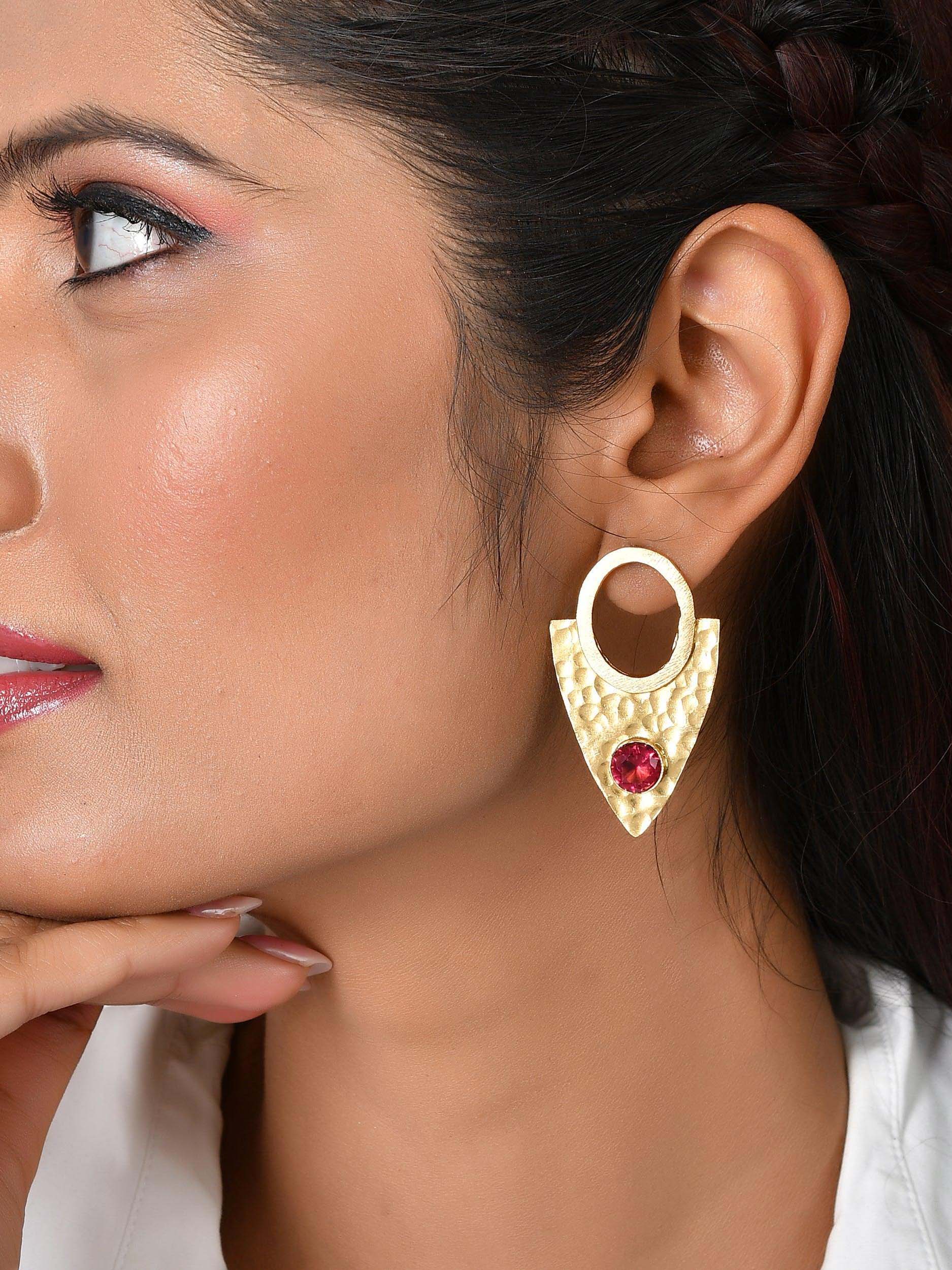 Women's Anchor Shaped Earring