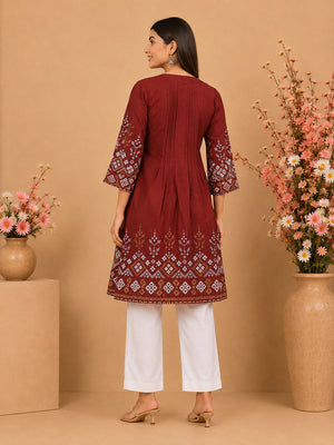 Color_Maroon