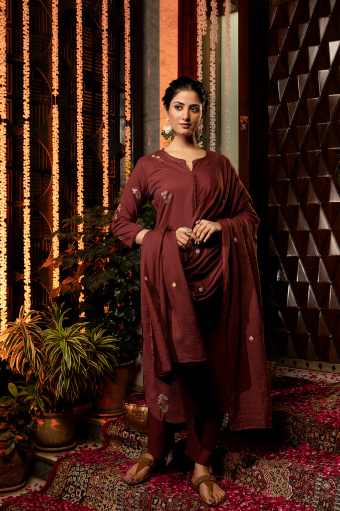 Color_Maroon