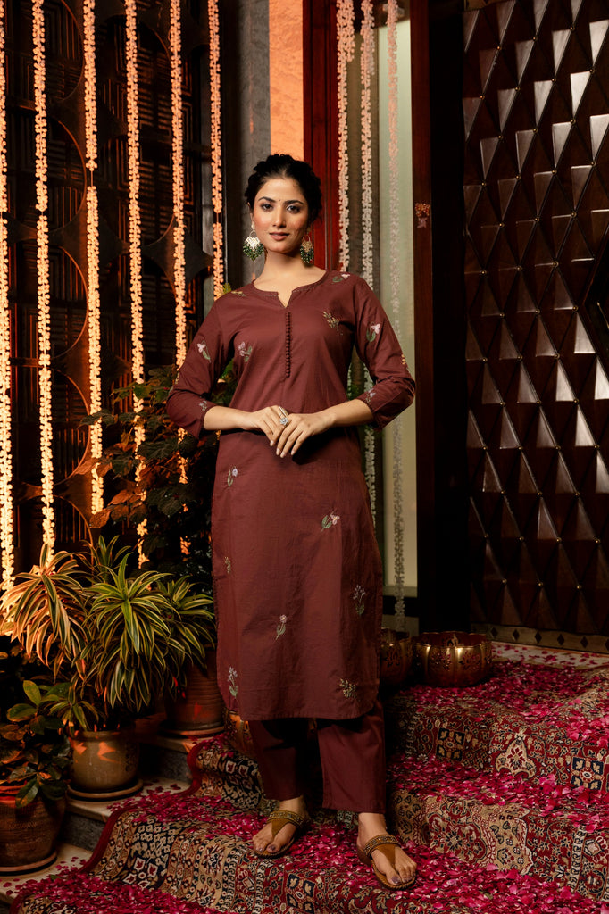 Color_Maroon