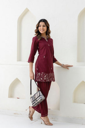 Color_Maroon