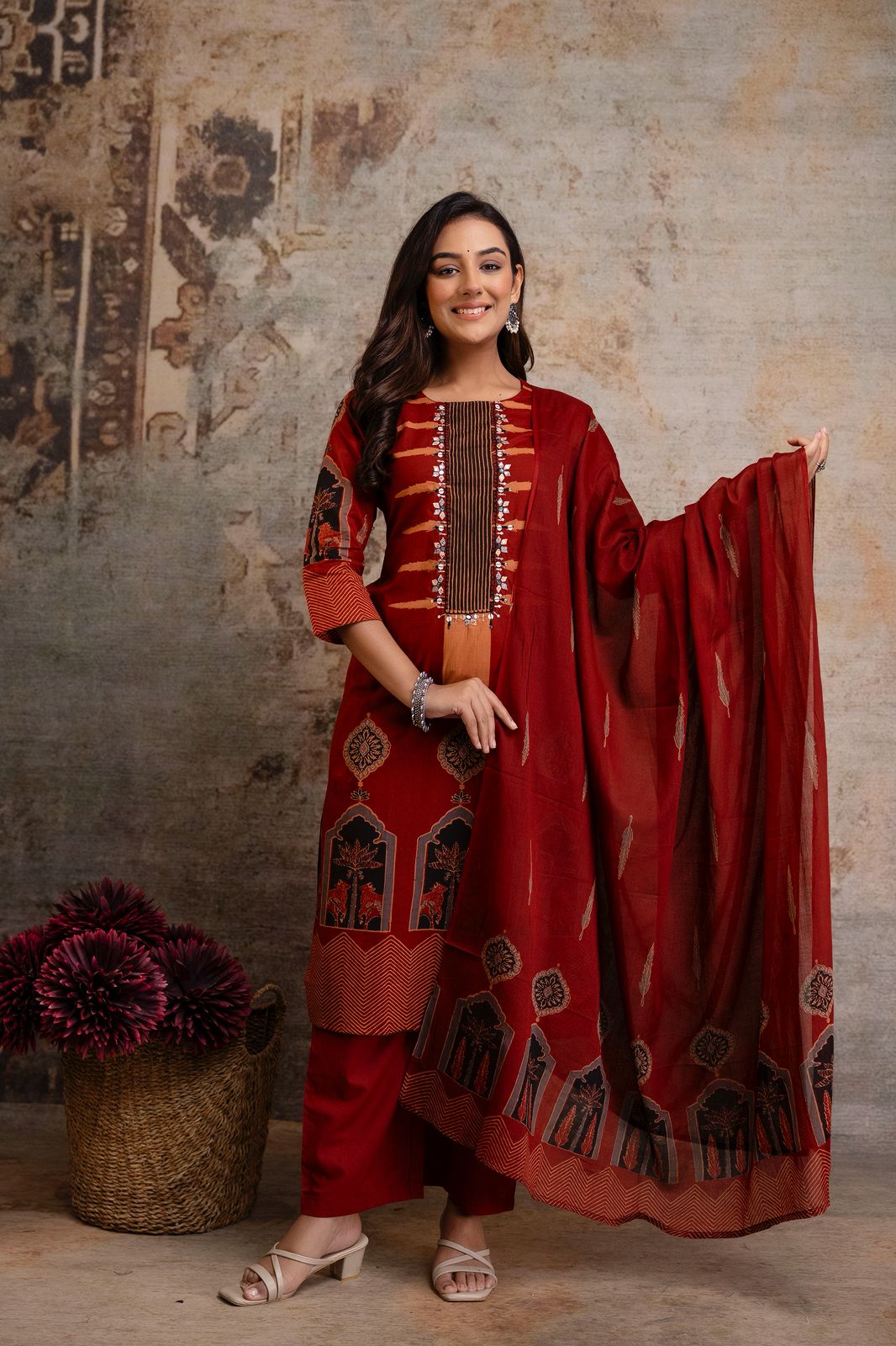 Color_Maroon