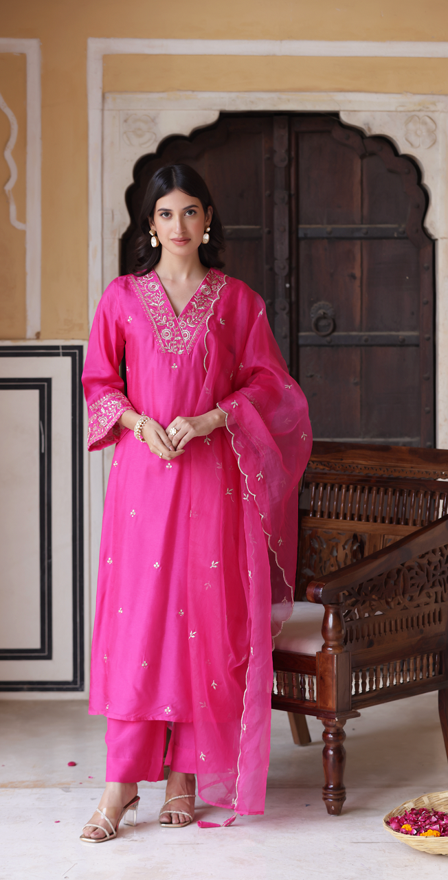 Women's Pink Chanderi Viscose Embroidery Worked V Shape Kurta Set