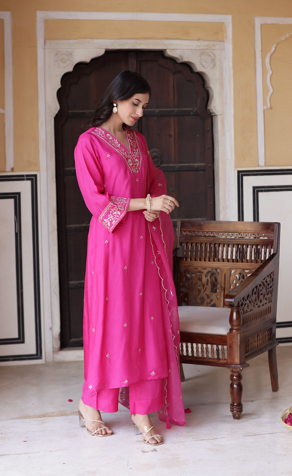 Women's Pink Chanderi Viscose Embroidery Worked V Shape Kurta Set