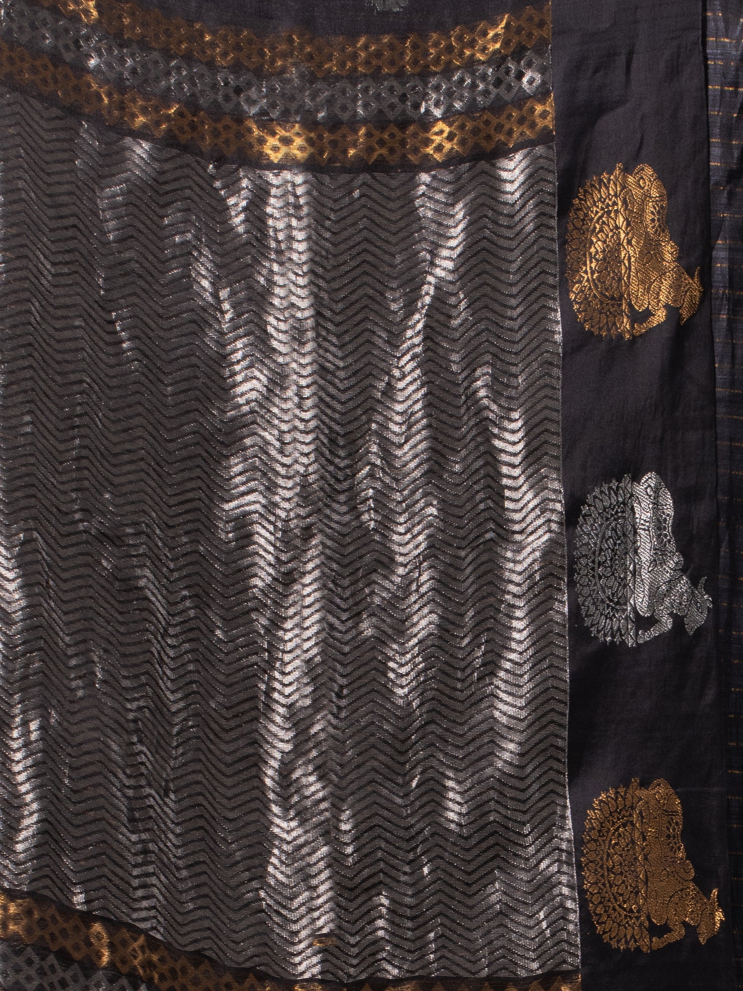 Color_Black