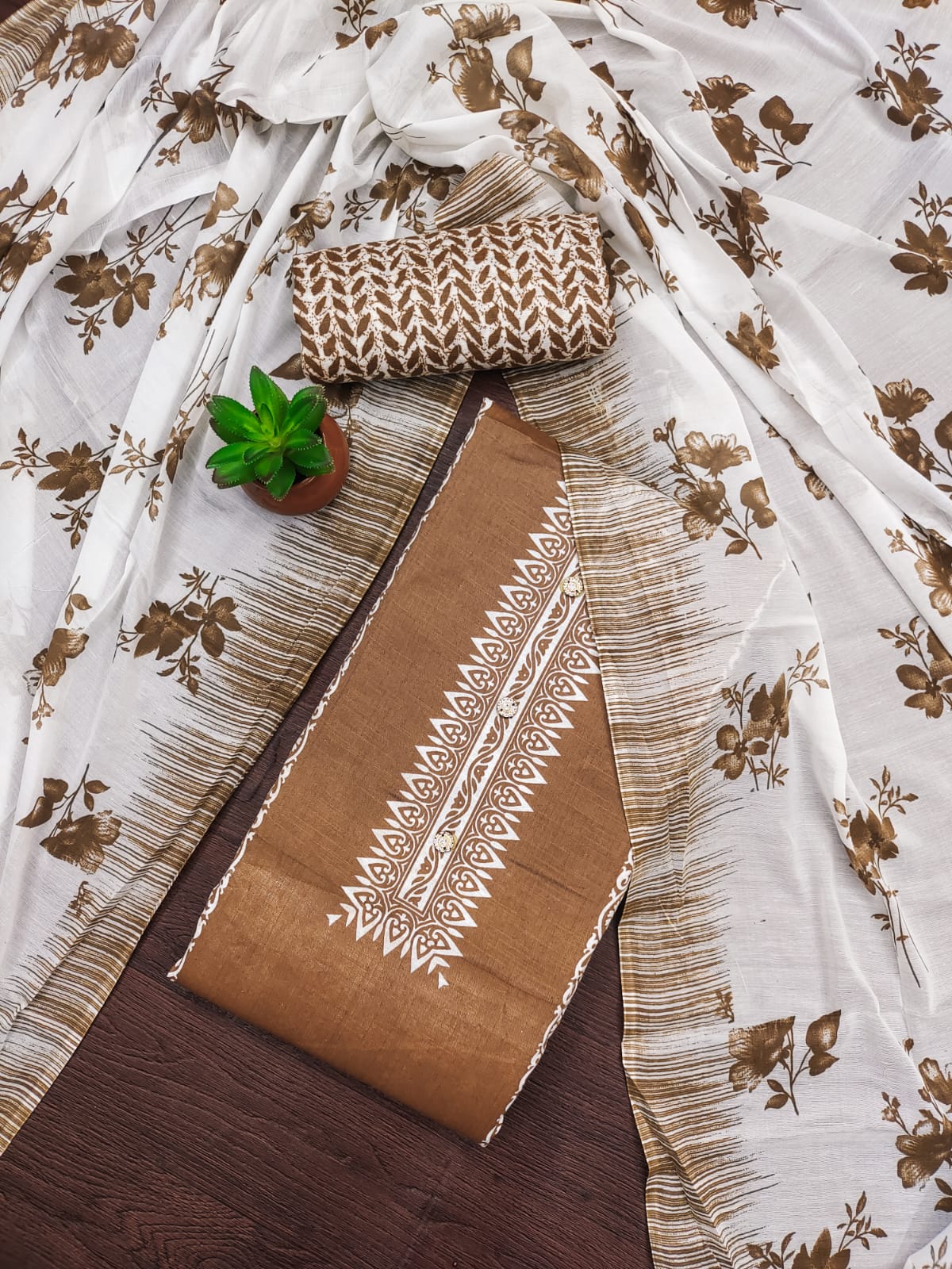 Color_brown