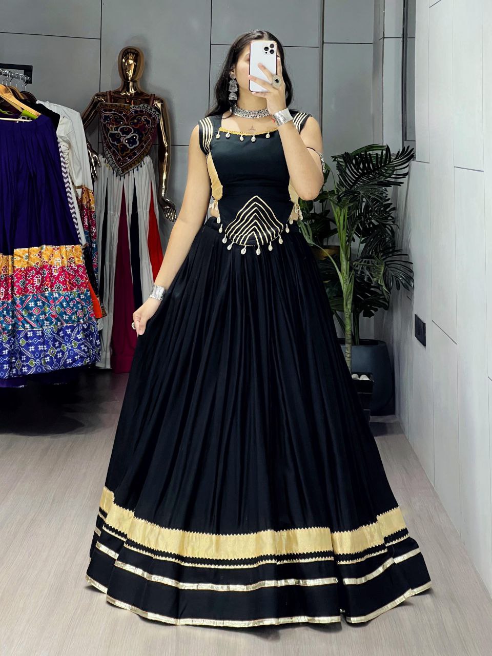 Color_Black