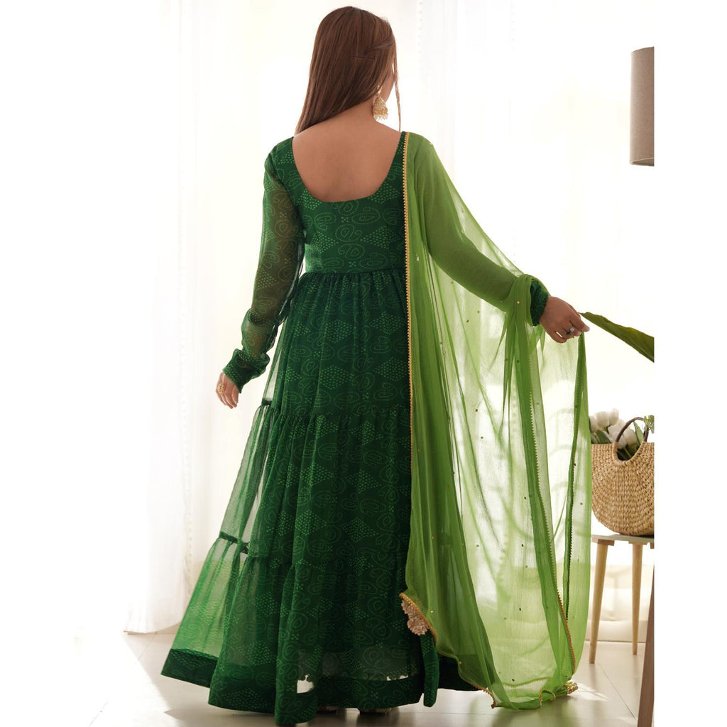 Women's Green Bandhani Tiered Anarkali Kurta With Dupatta