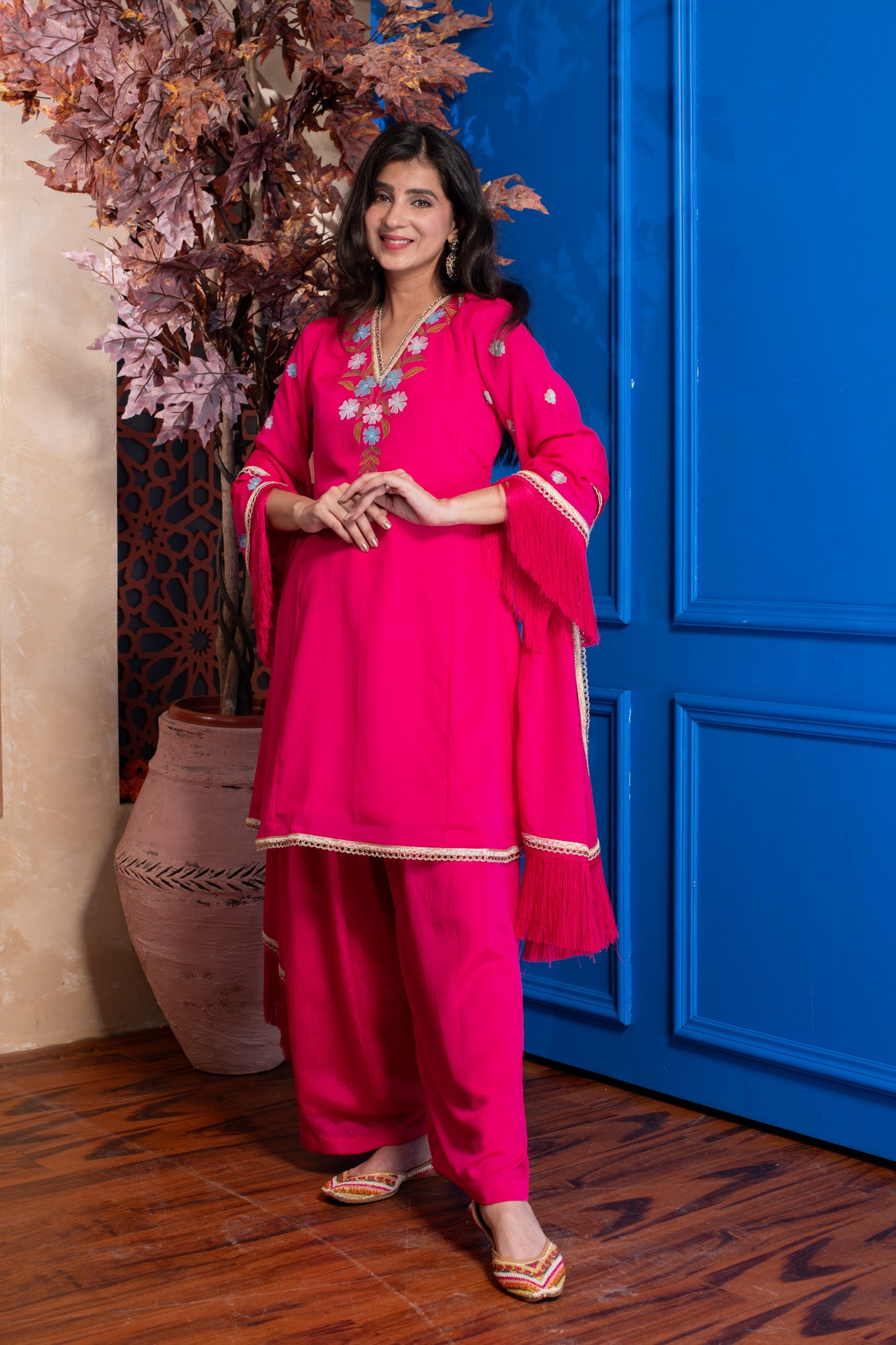 Women's Pink Short Embroidered Bell Sleeves Kurta With Pleated Pants