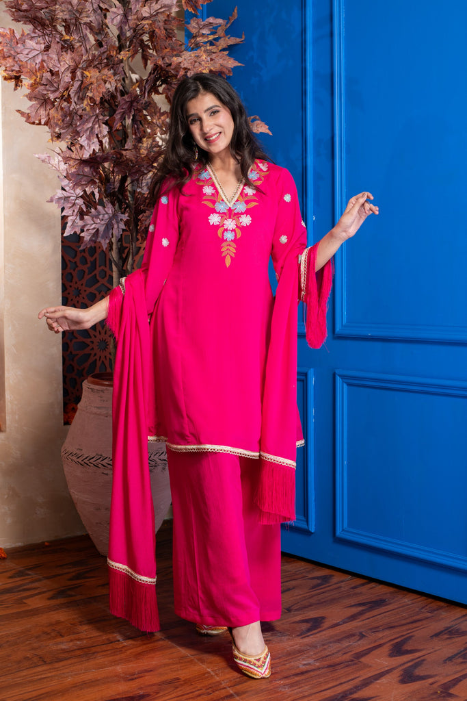 Women's Pink Short Embroidered Bell Sleeves Kurta With Pleated Pants