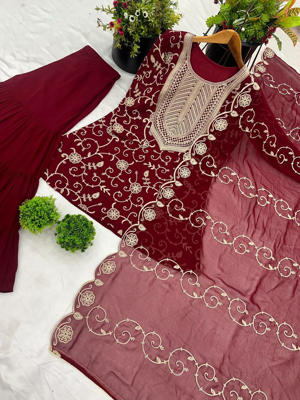 Color_maroon