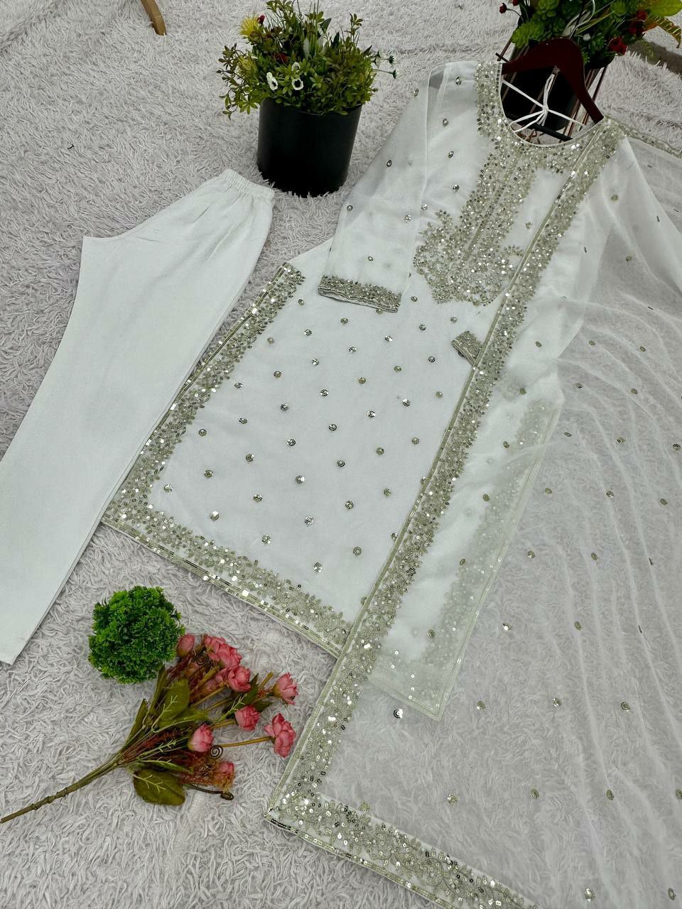 Color_Off White