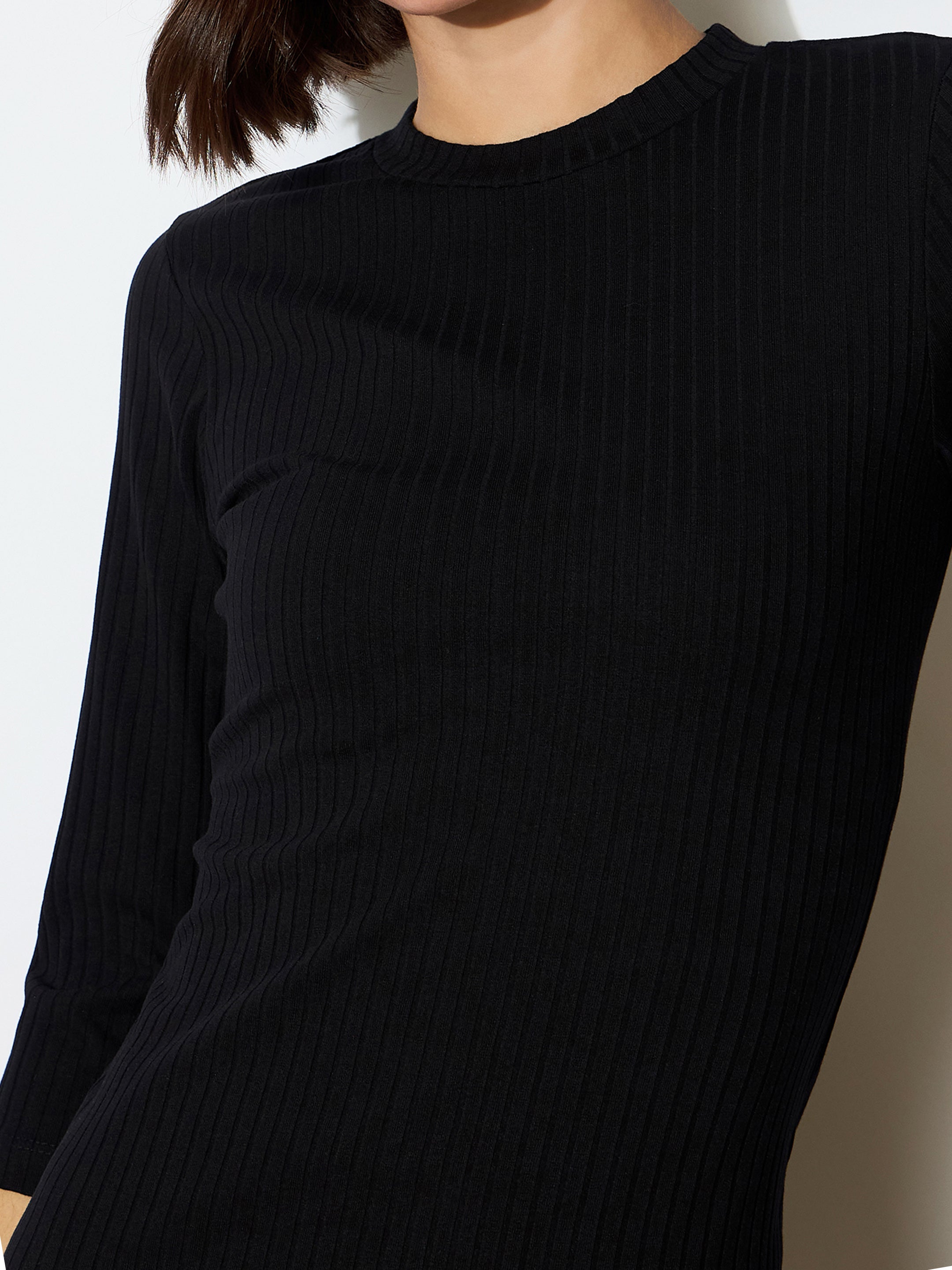 Women's Black Rib Mock Round Neck Midi Dress