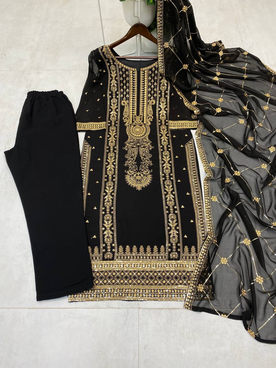 Color_Black