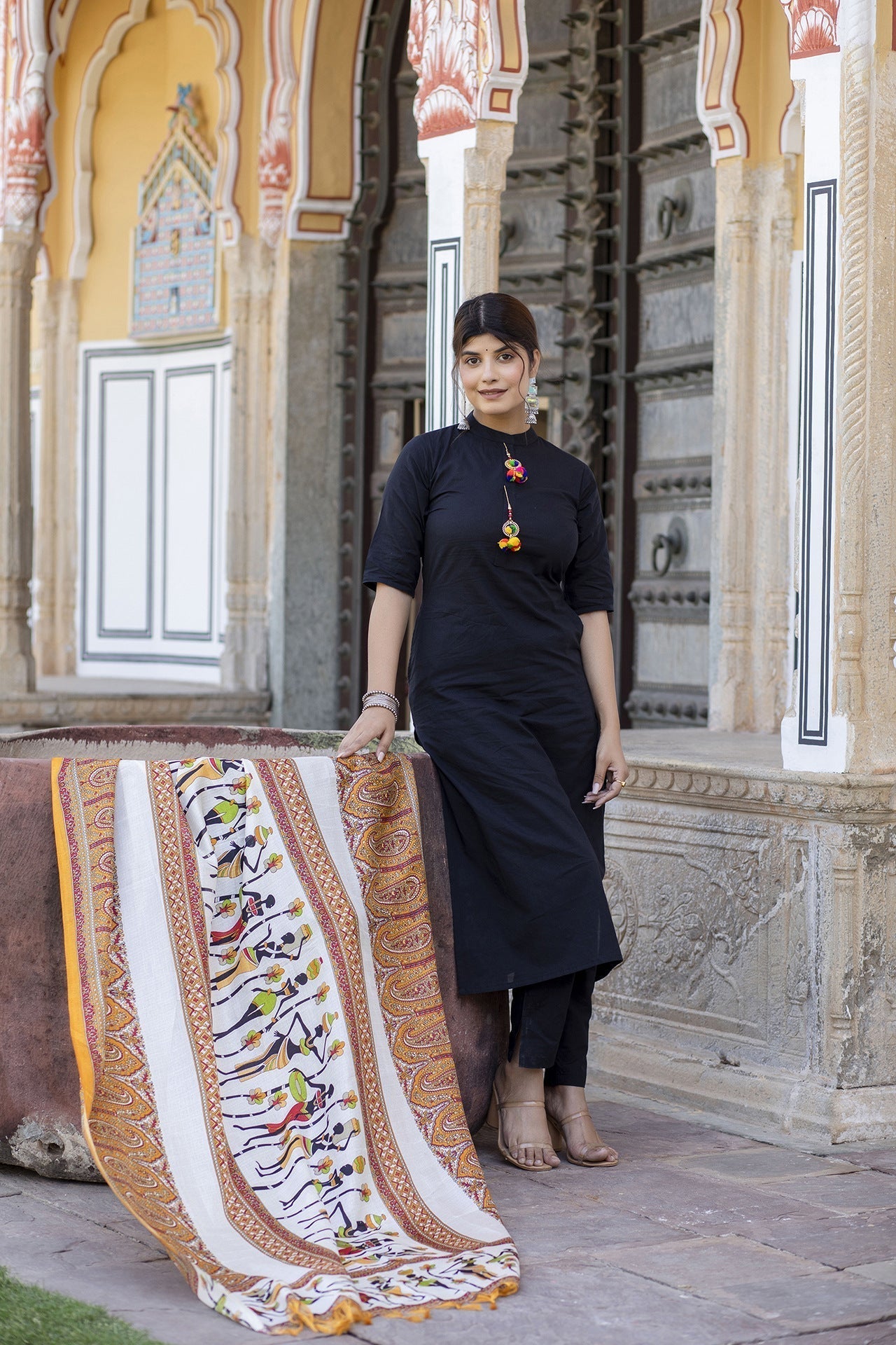 Women's Black Kurta Set with Pants & Bhagalpuri Multi Colored Dupatta - Taantav