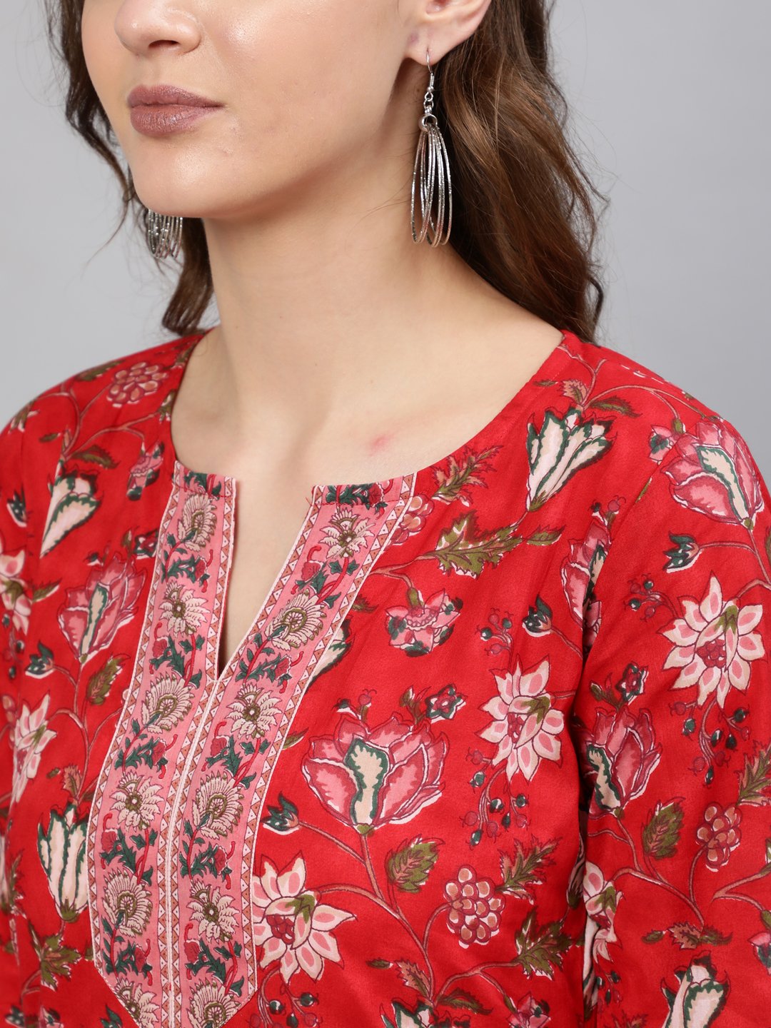 Women's Red Floral Printed Tunic With Three Quarter Sleeves