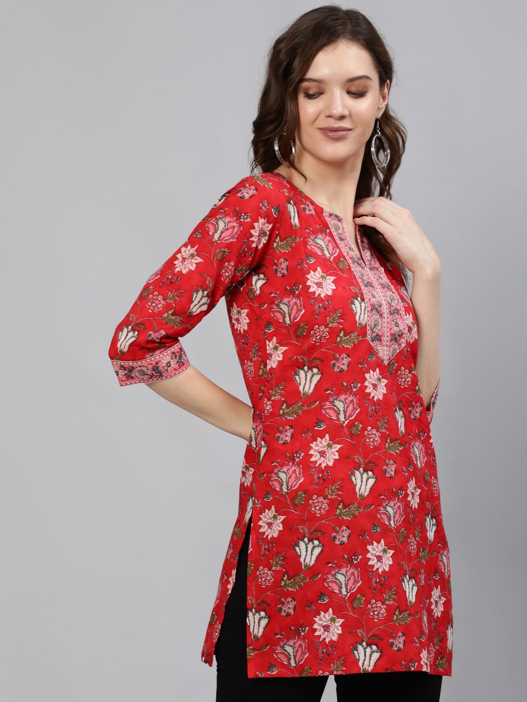 Women's Red Floral Printed Tunic With Three Quarter Sleeves