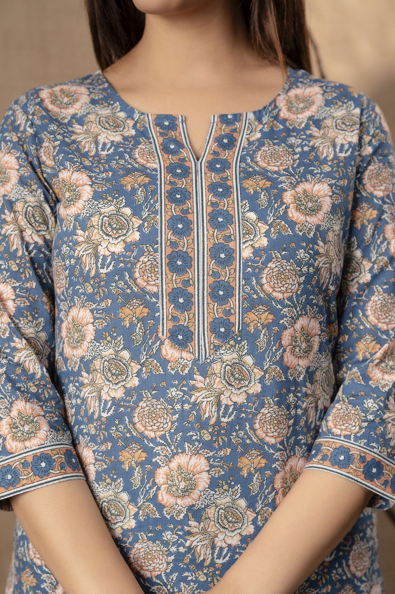 Women's Blue Floral Printed Straight Tunic With Three Quarter Sleeves - Taantav