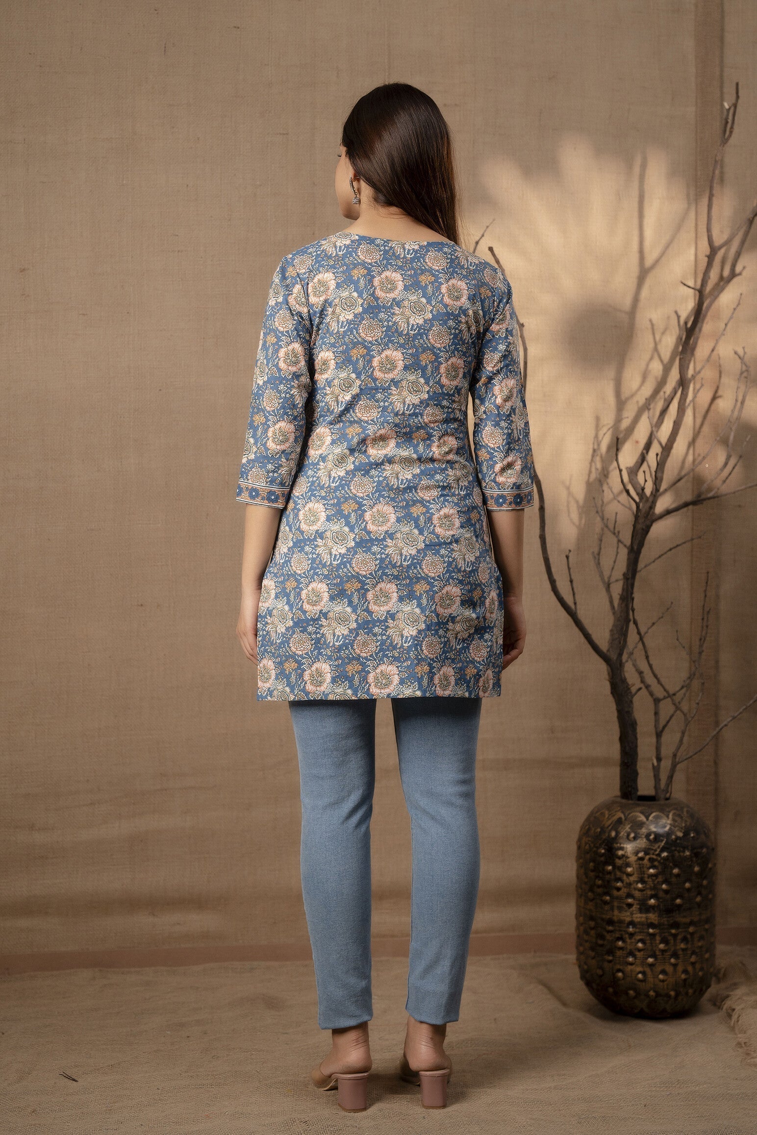 Women's Blue Floral Printed Straight Tunic With Three Quarter Sleeves - Taantav