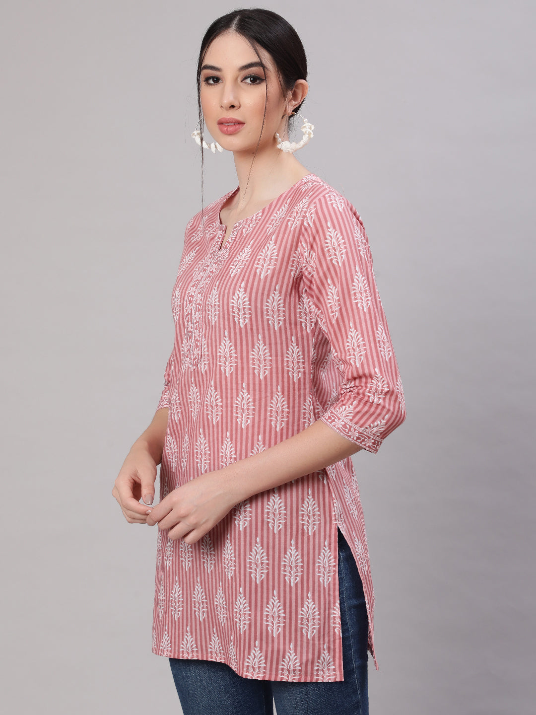 Women's Pink Straight Tunic With Three Quaretr Sleeves