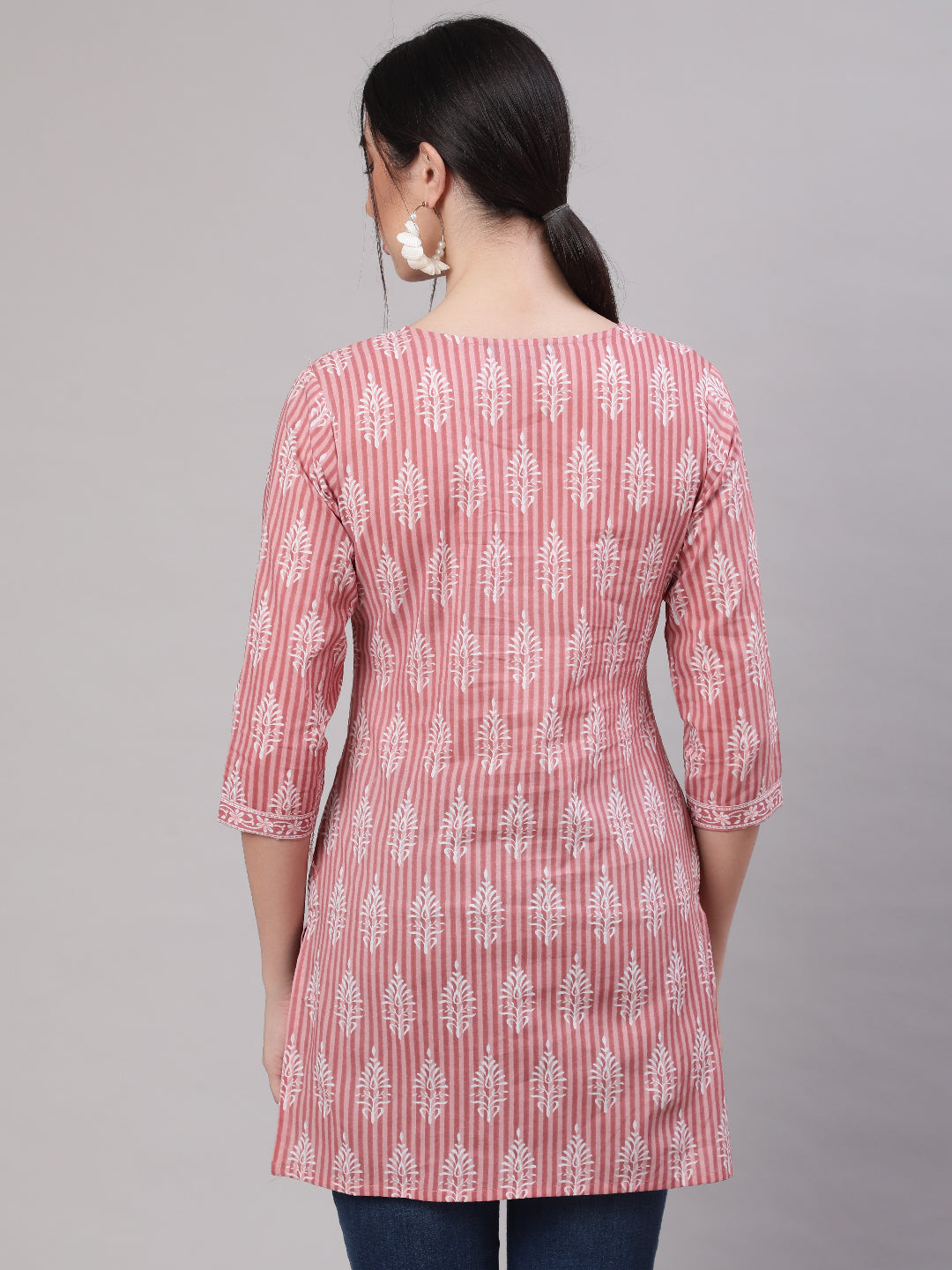 Women's Pink Straight Tunic With Three Quaretr Sleeves
