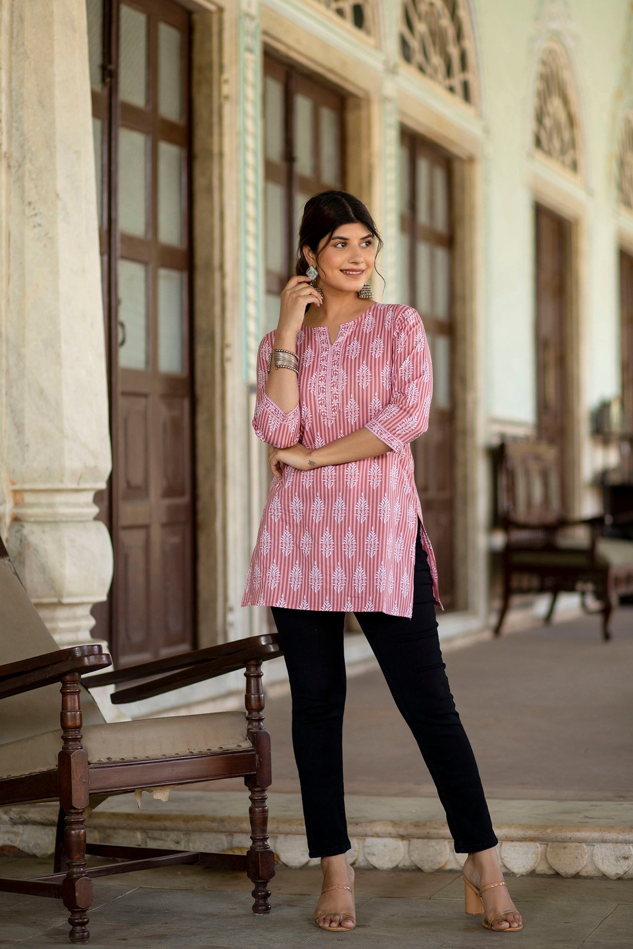 Women's Pink Straight Tunic With Three Quarter Sleeves - Taantav