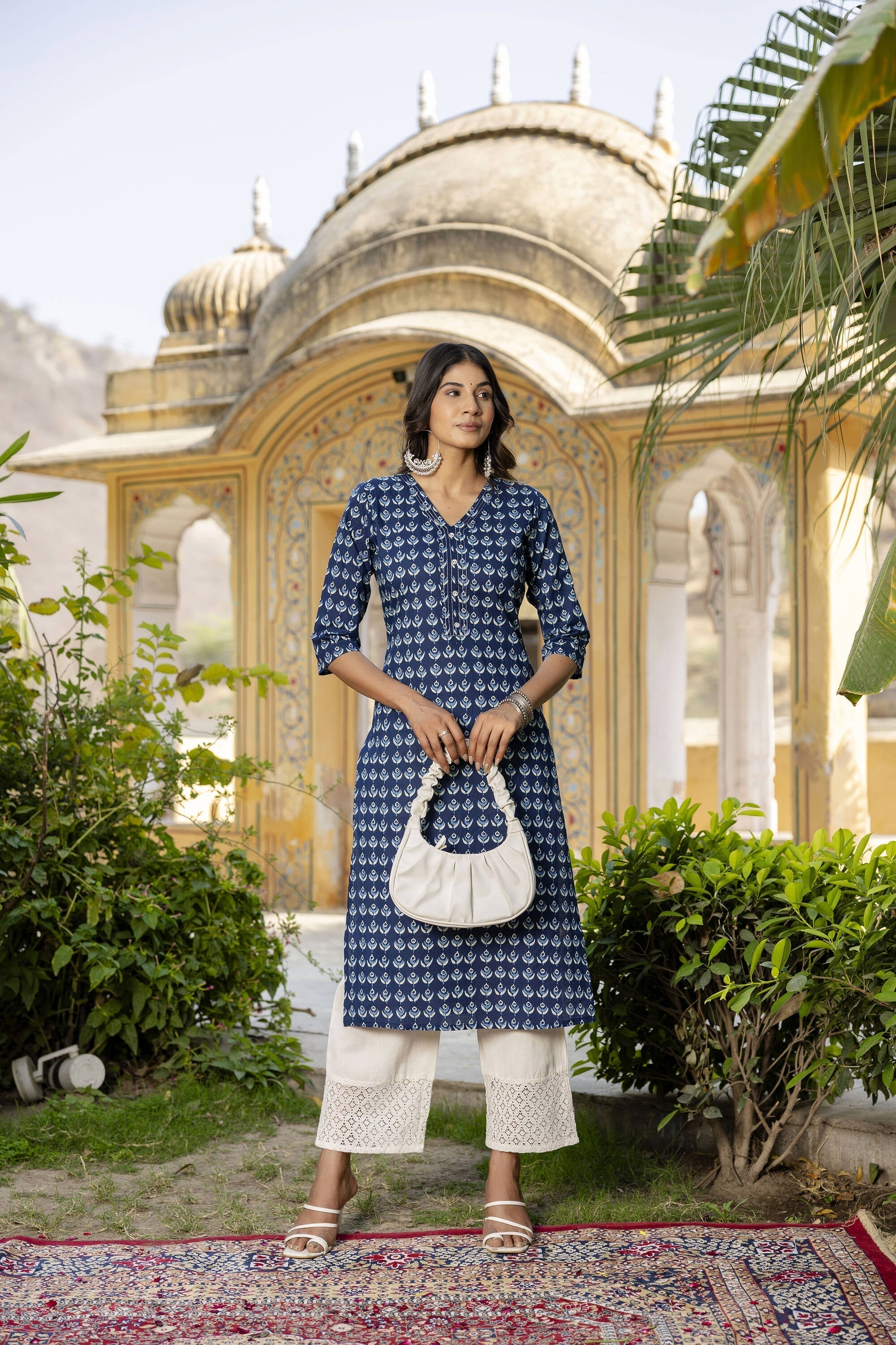 Women's Blue Ethnic Printed Straight Kurta with Three Quarter Sleeves - Taantav