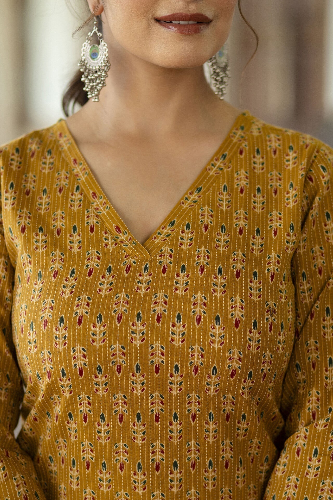 Women's Yellow Ethnic Printed Straight Kurta with Three Quarter Sleeves - Taantav