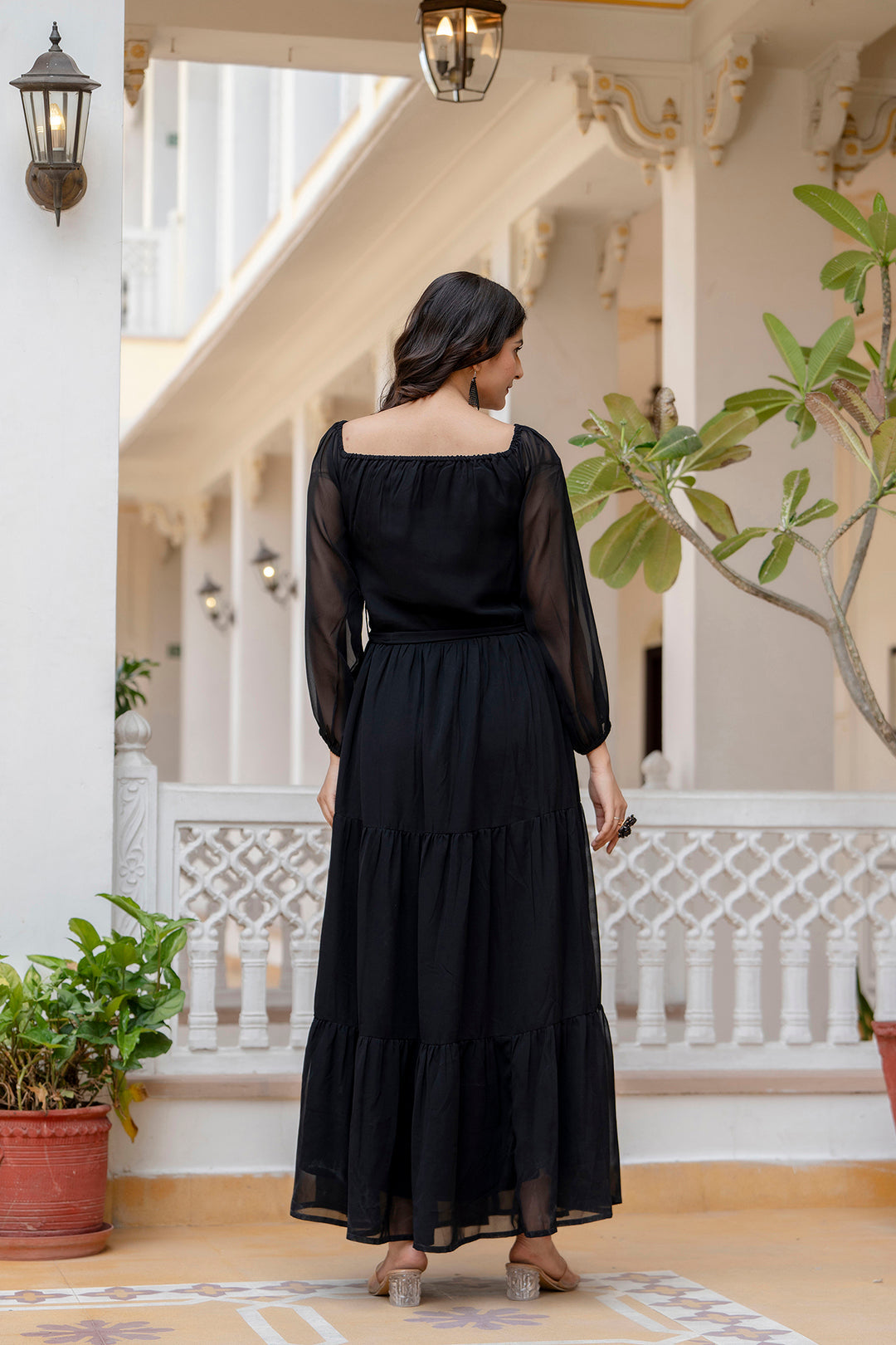 Women's Black Georgette Flared Dress - Taantav