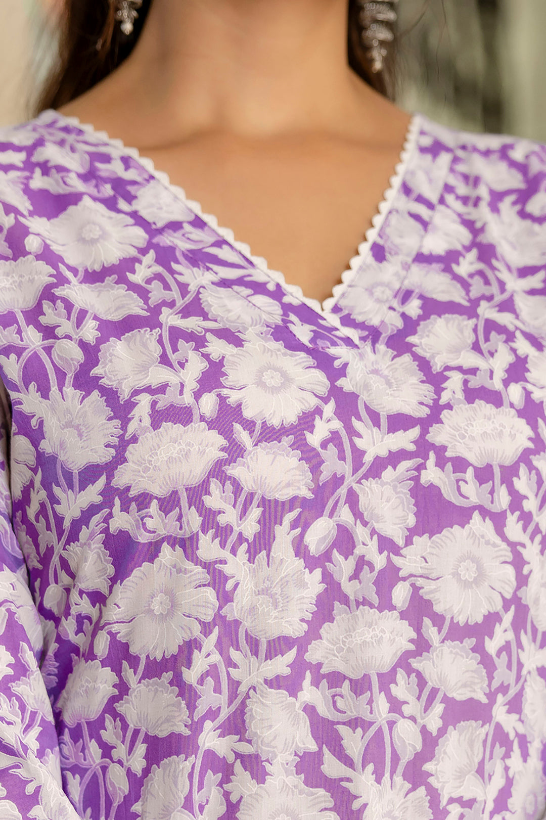 Women's Purple Ethnic Printed Straight Kurta with Three Quarter Sleeves - Taantav