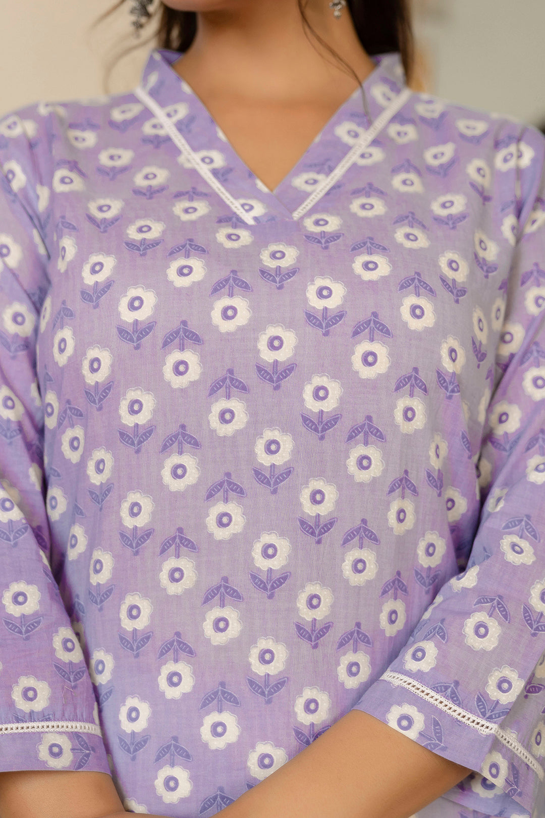 Women's Purple Ethnic Printed Straight Kurta with Three Quarter Sleeves - Taantav