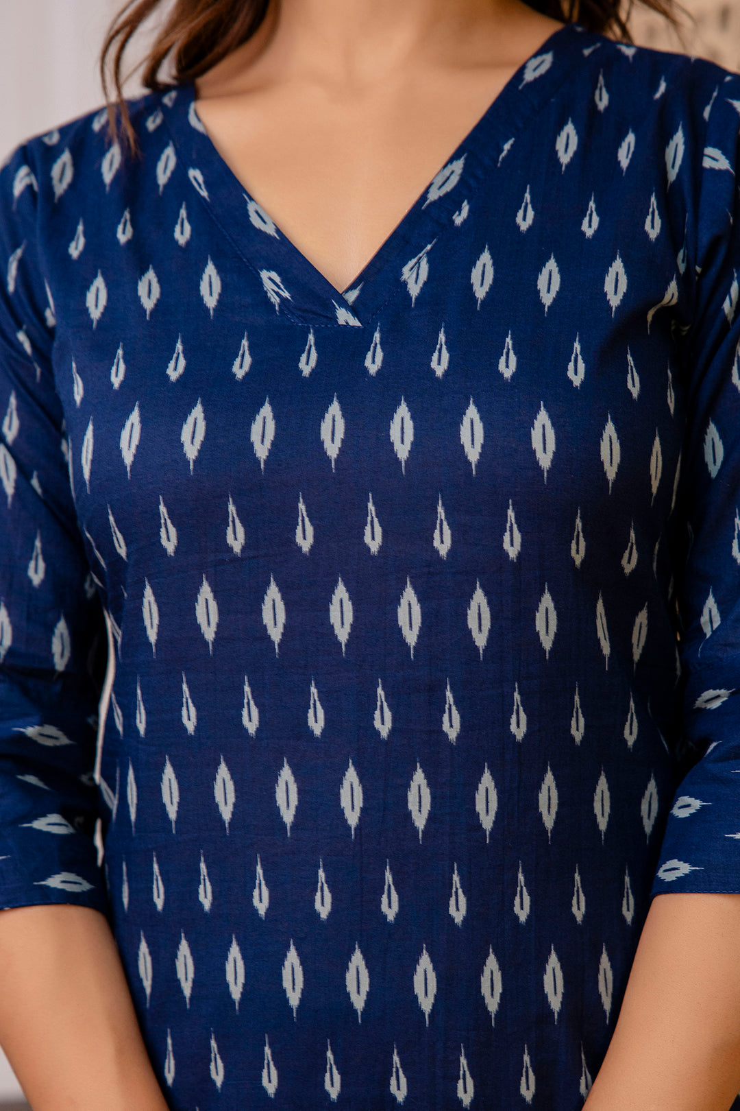 Women's Navy Blue Printed Straight Kurta with Three Quarter Sleeves - Taantav