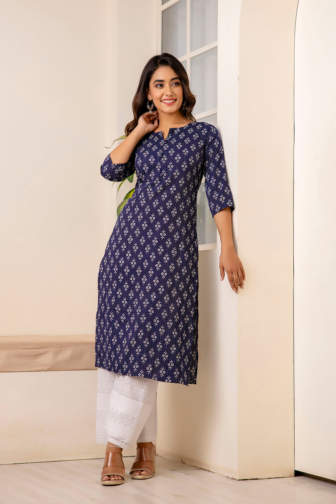 Women's Navy Blue Printed Straight Kurta with Three Quarter Sleeves - Taantav