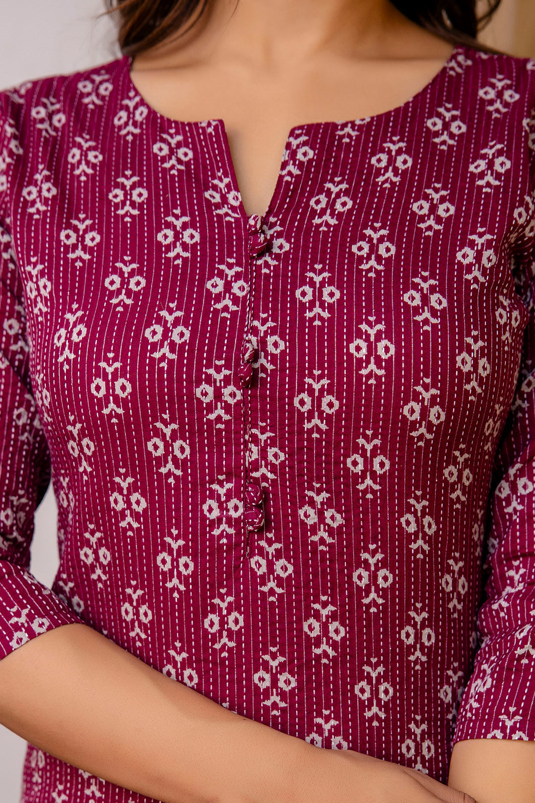 Women's Burgundy Printed Straight Kurta with Three Quarter Sleeves - Taantav