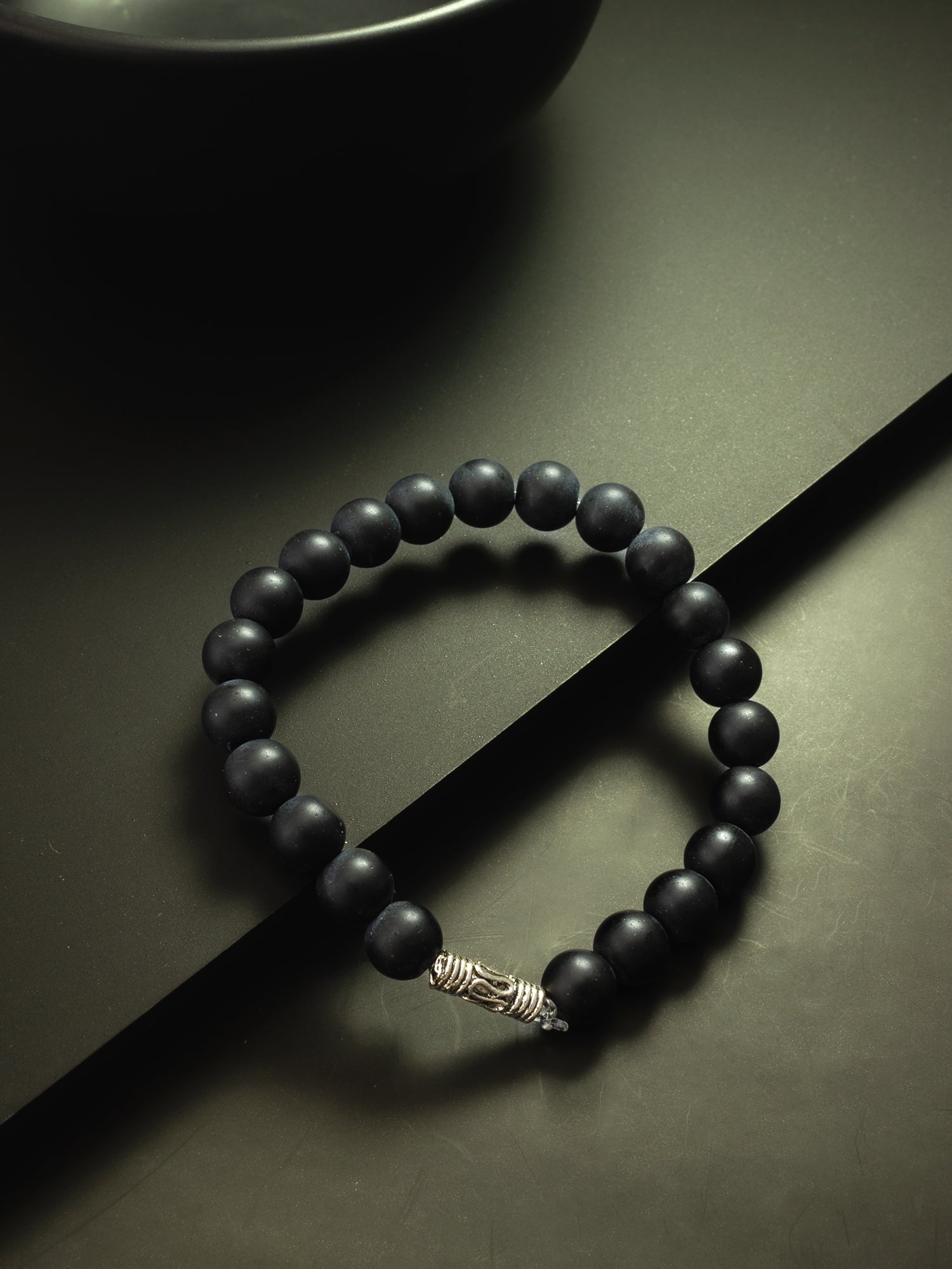 Color_Black