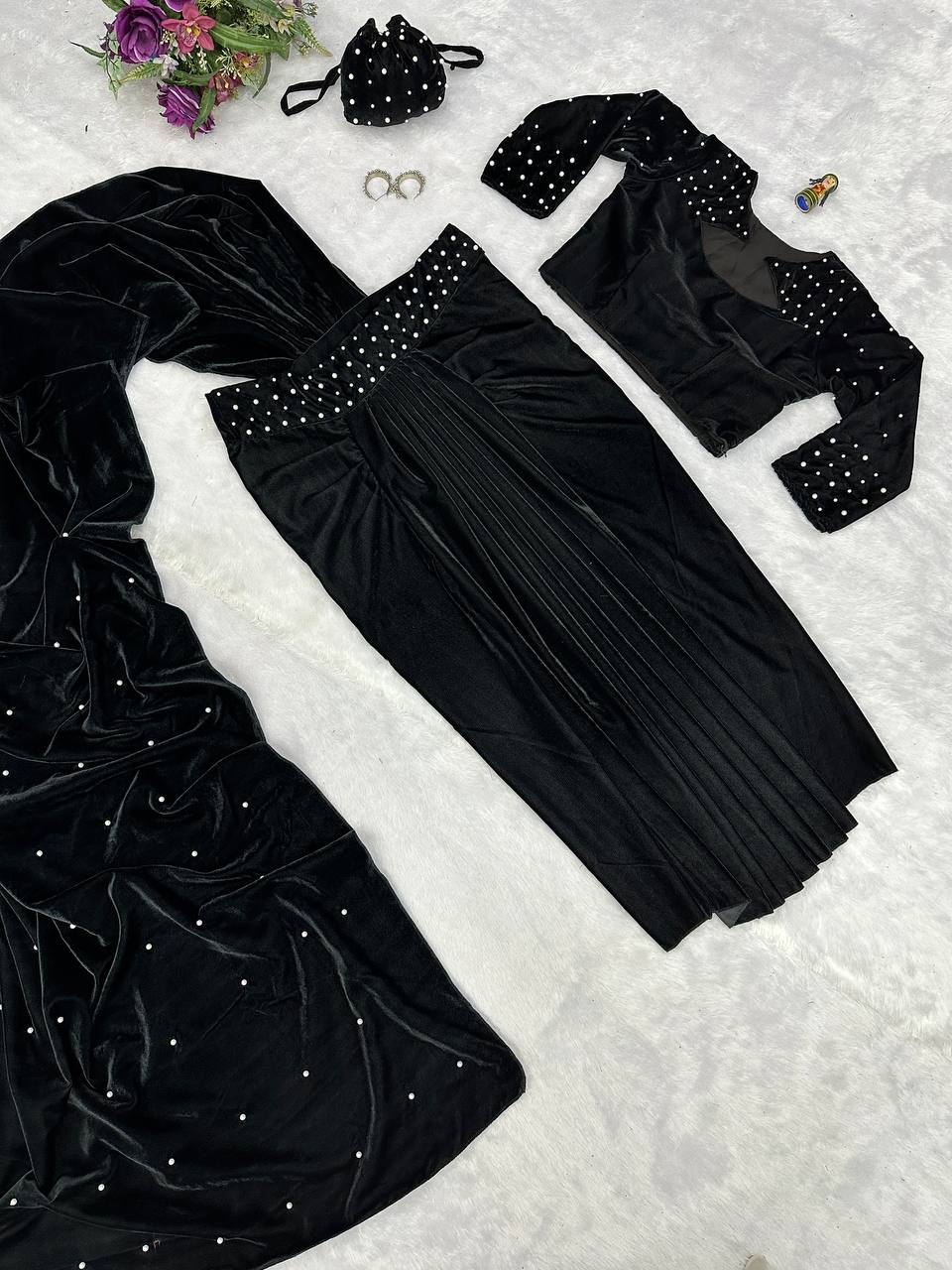 Color_BLACK