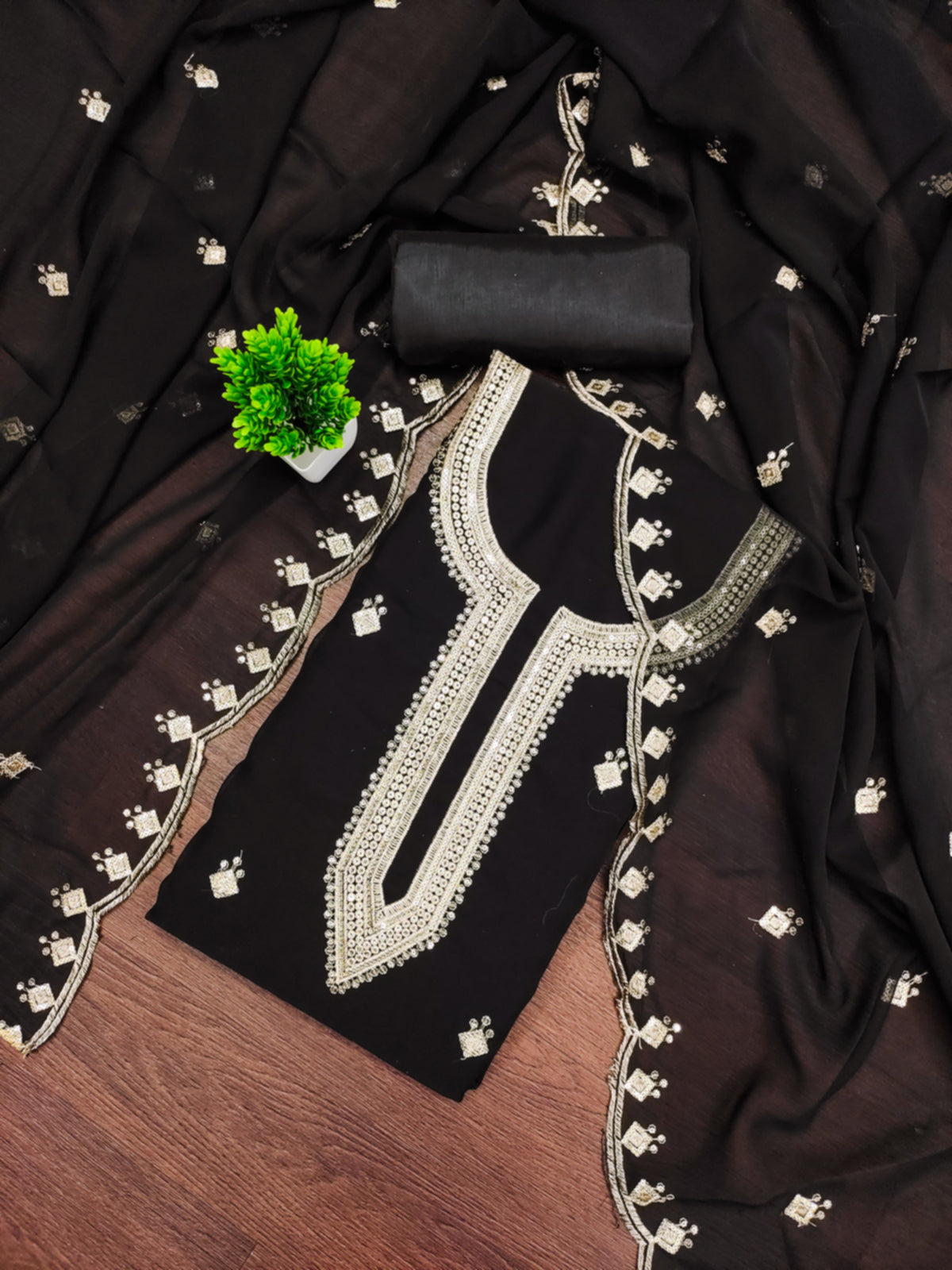 Color_Black