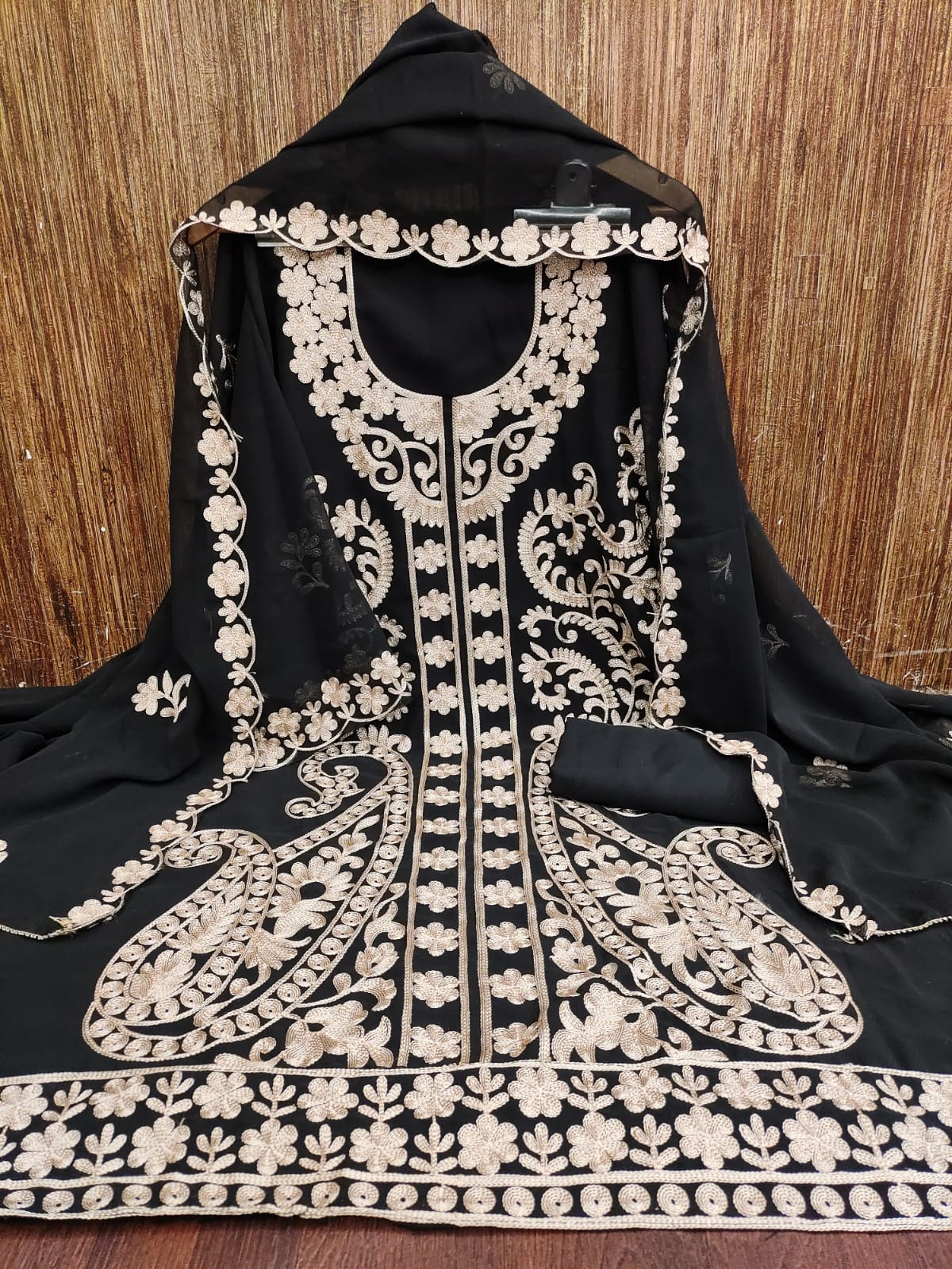 Color_Black
