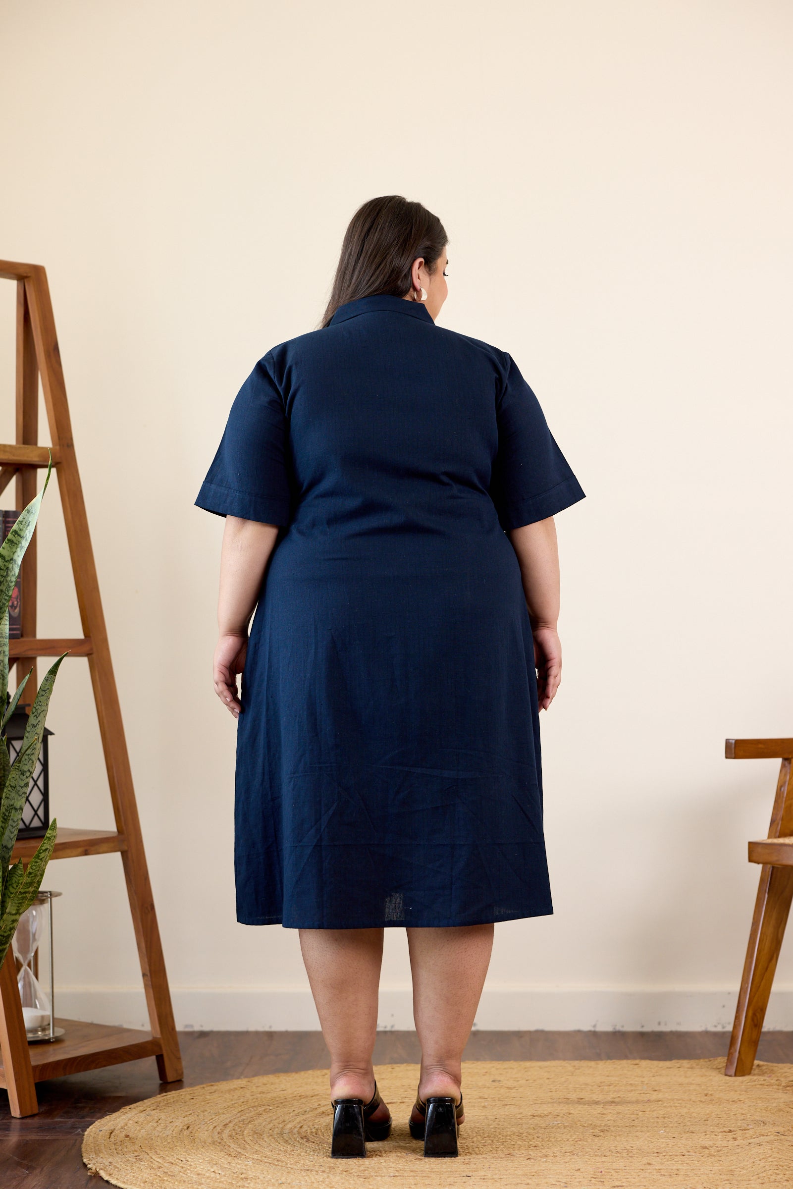 Women's Midnight Blue Button-Down Lapel Linen Jacket Dress - Nangalia Ruchira