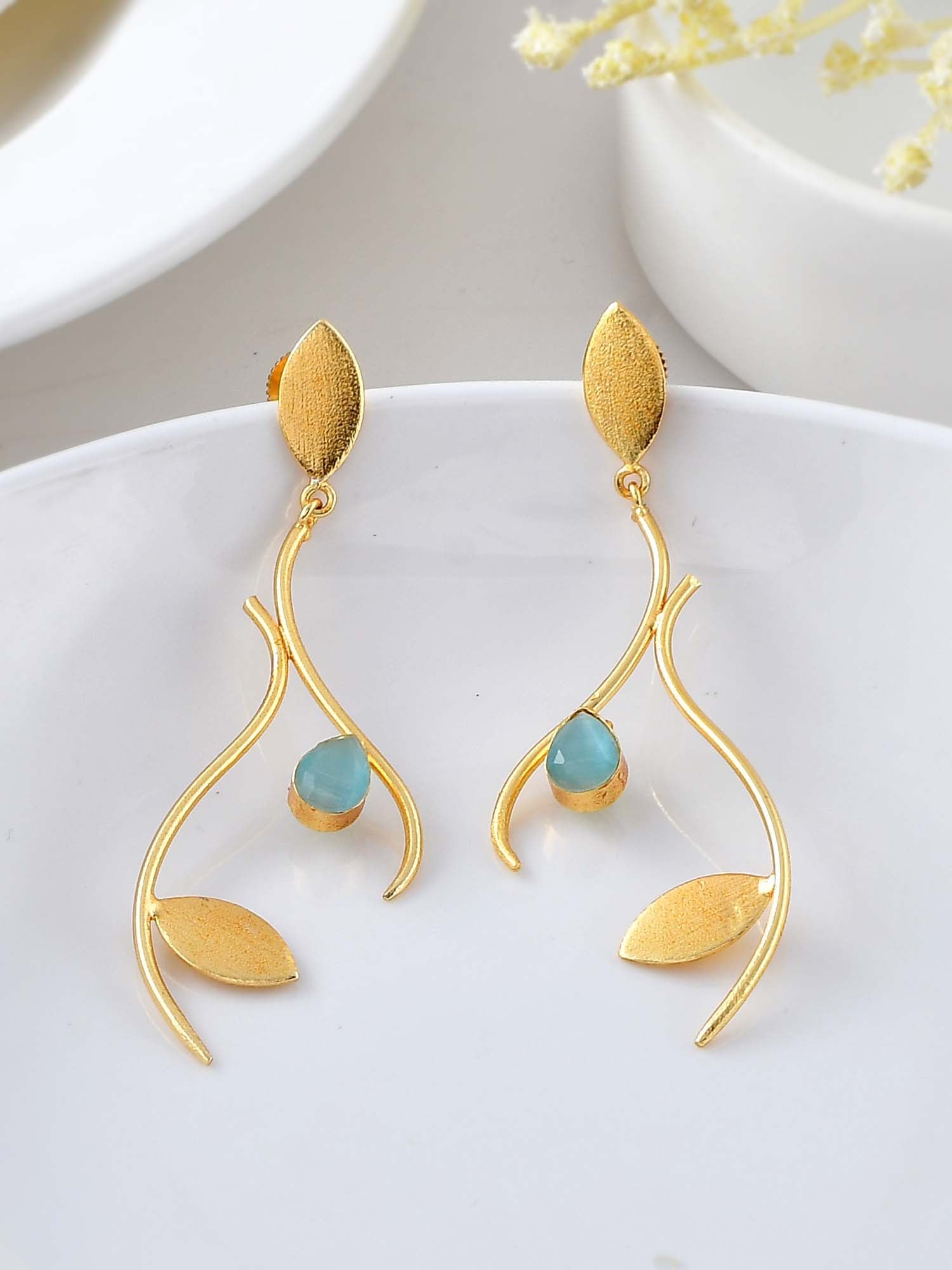Women's Tear Drop Stone Leaf Earring - Zurii Jewels