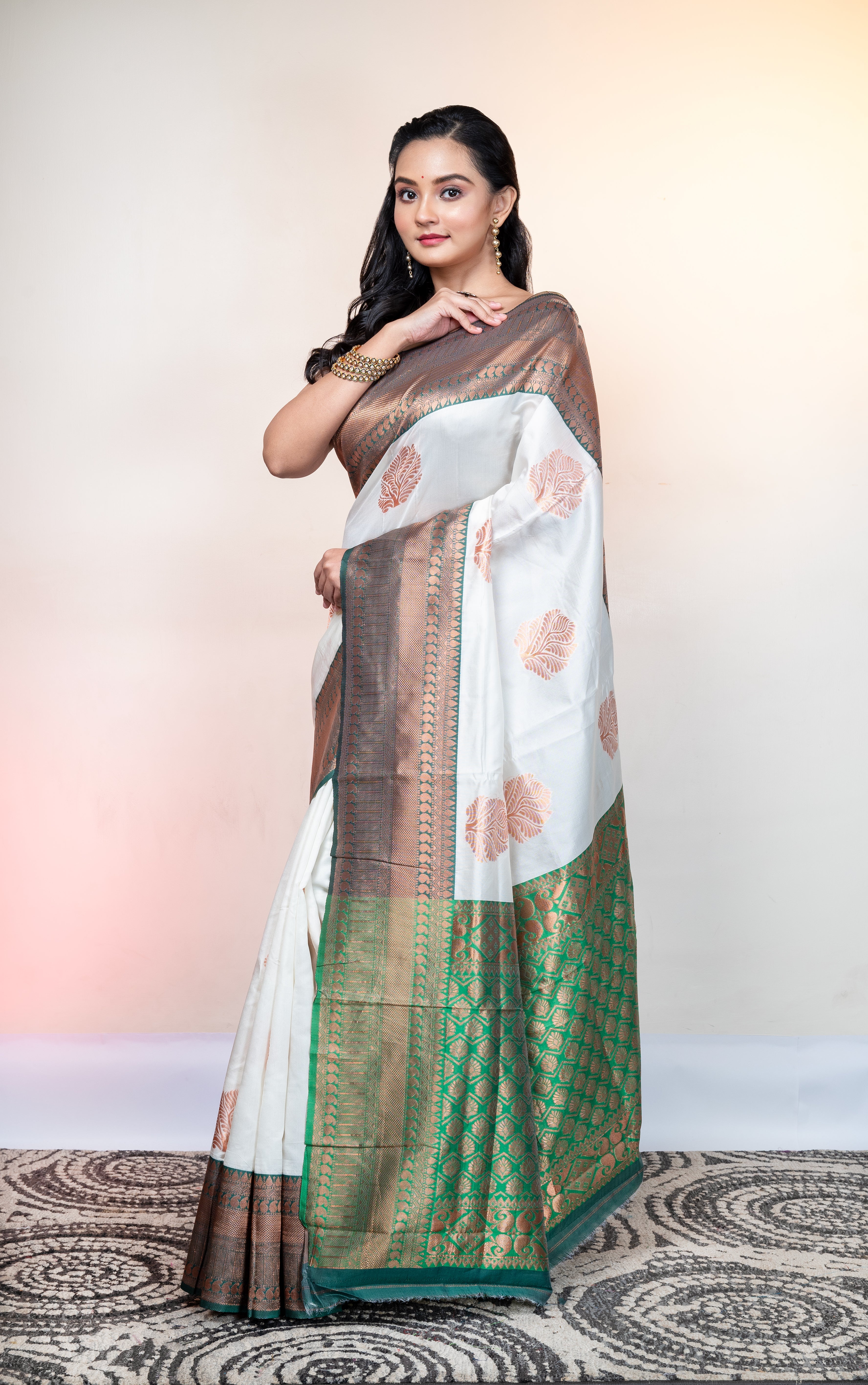 Women's Off-white Banarasi Soft Silk Saree With Jacquard Border - Aanika