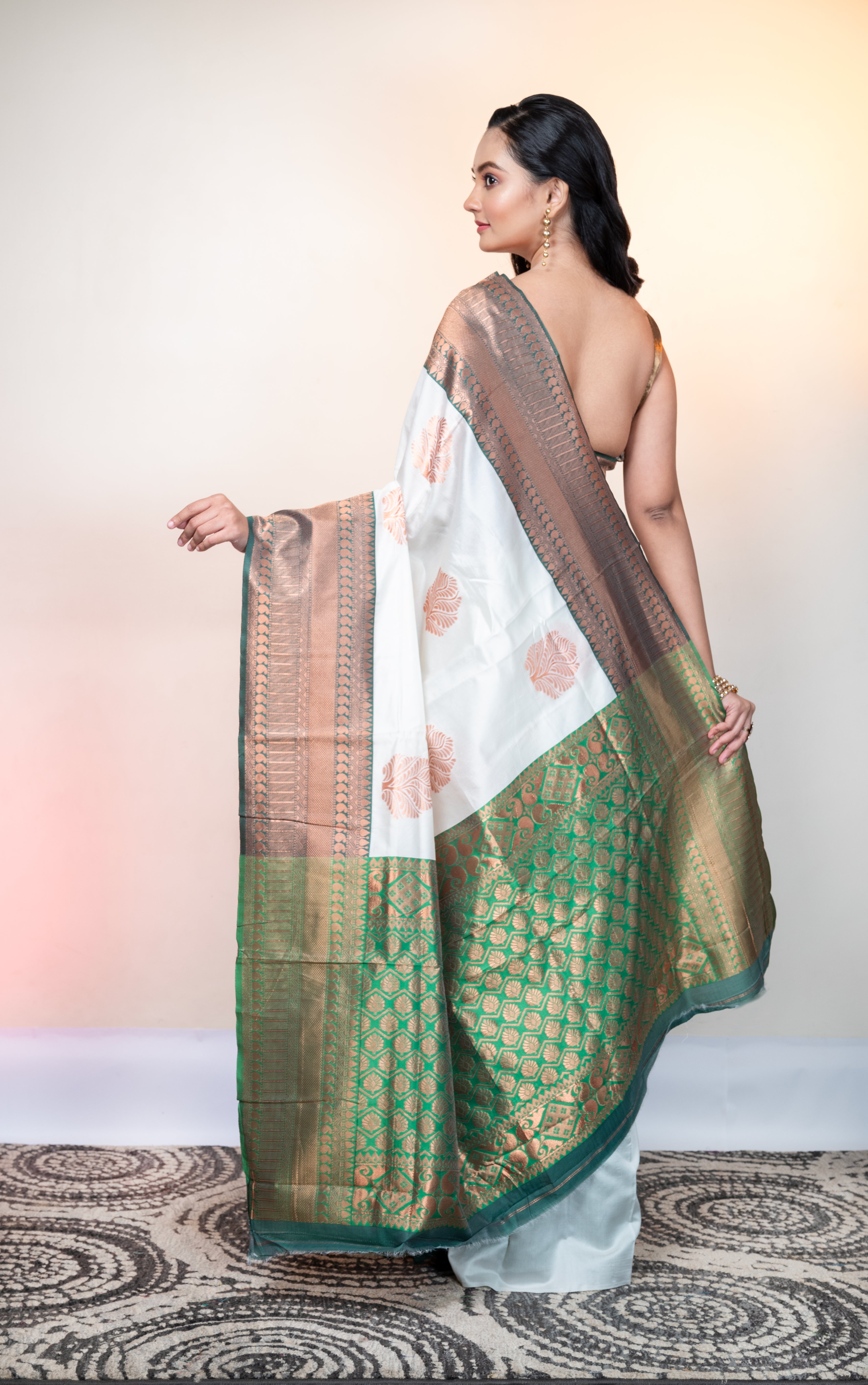 Women's Off-white Banarasi Soft Silk Saree With Jacquard Border - Aanika