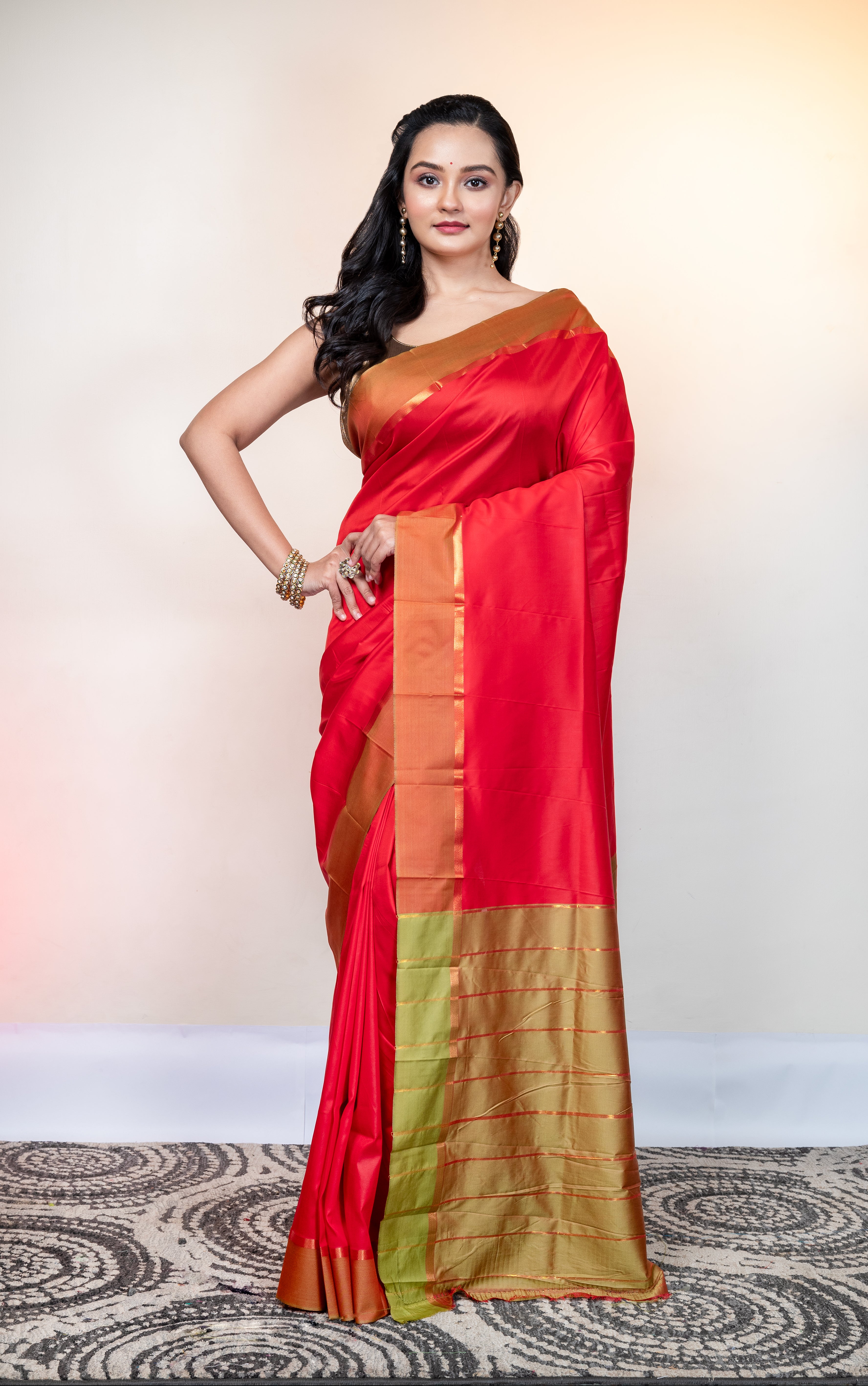 Women's Red Kanjivaram Soft Silk Saree With Golden Stripe Pallu And Border - Aanika