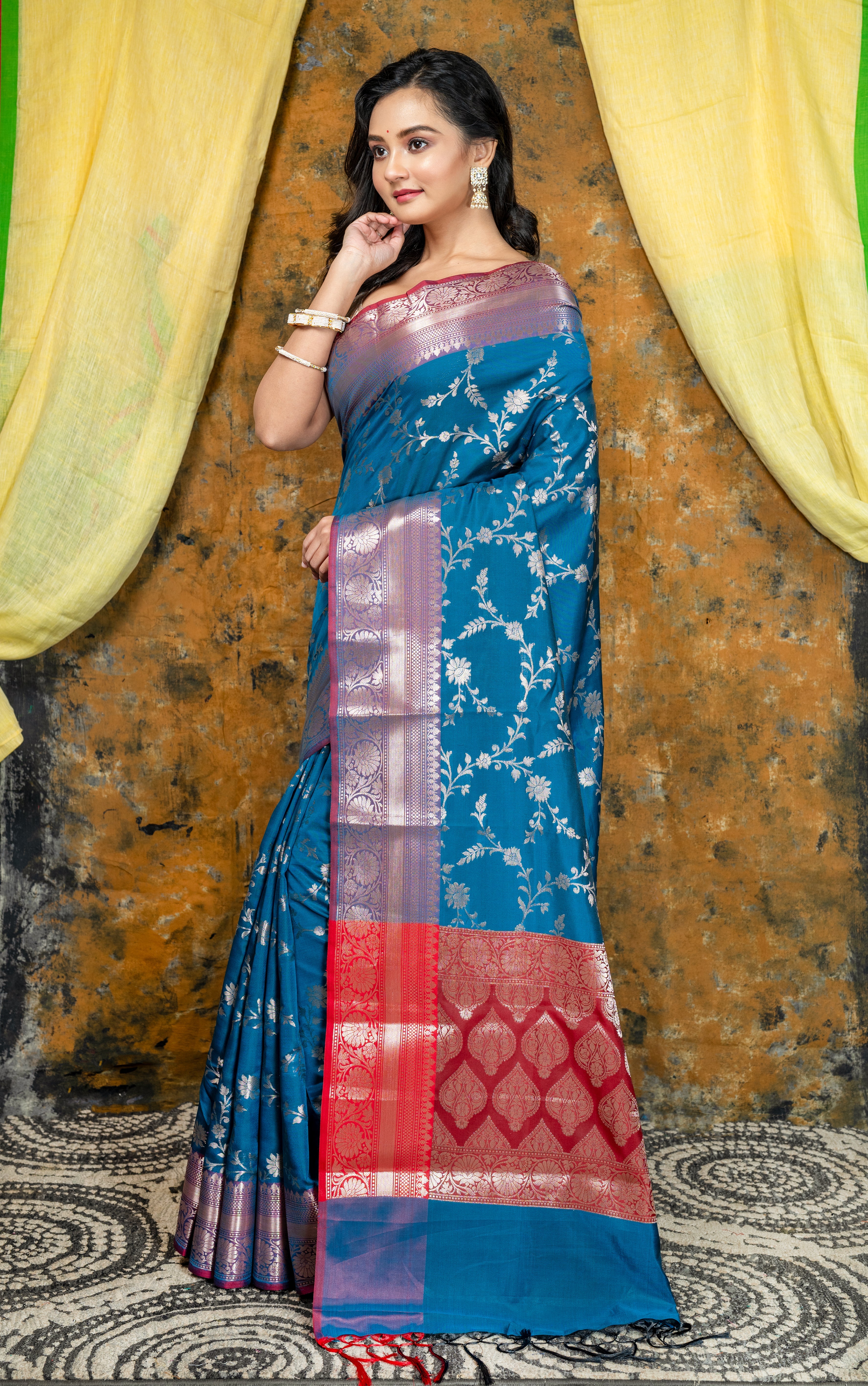 Women's Cerulean Blue Soft Banarasi Uppada  Silk Saree With Floral Woven Motifs - Aanika