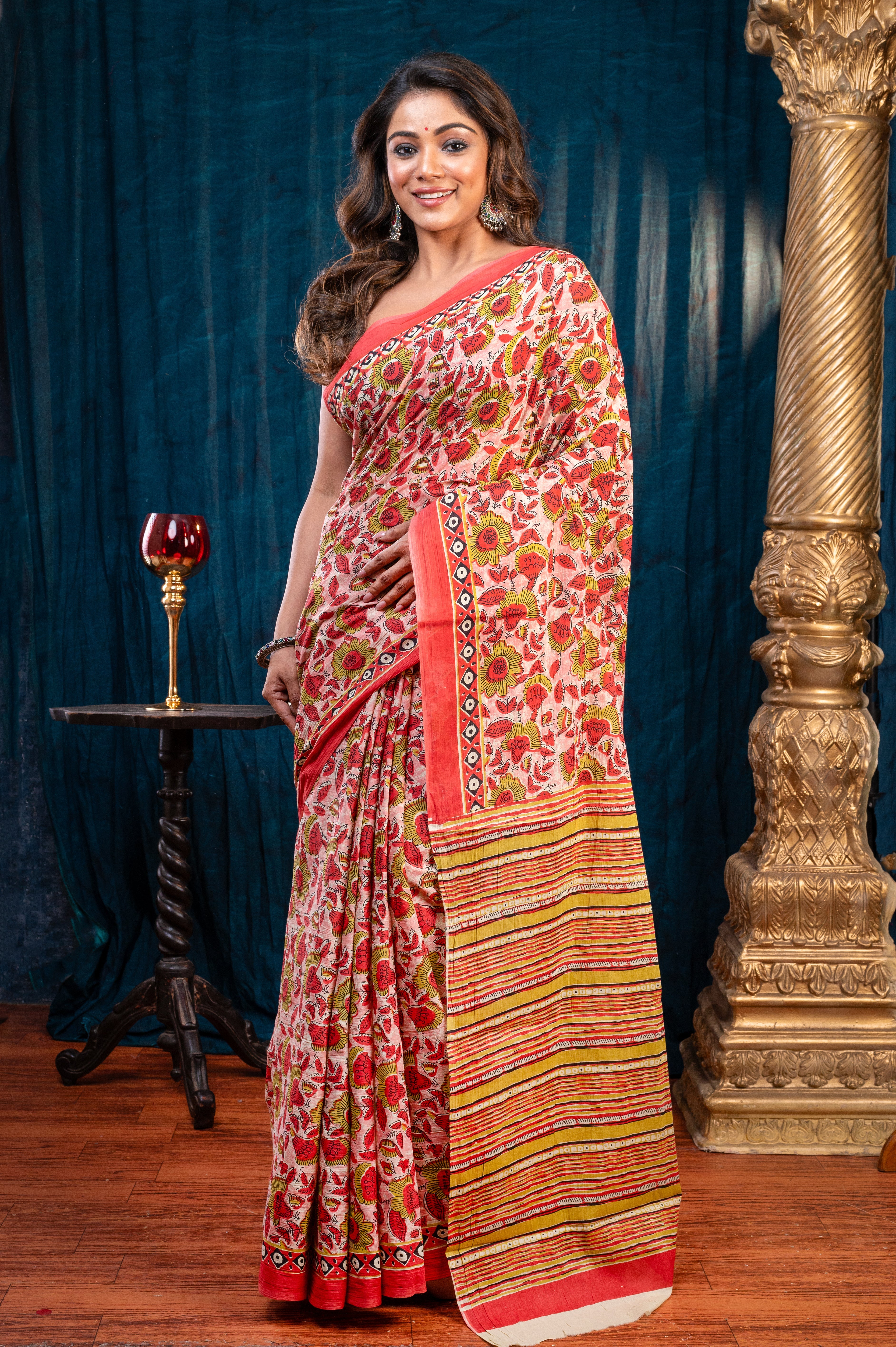 Women's Coral Pink Pure Bagru Malmal Cotton Saree With Multicolor Floral Motifs - Aanika